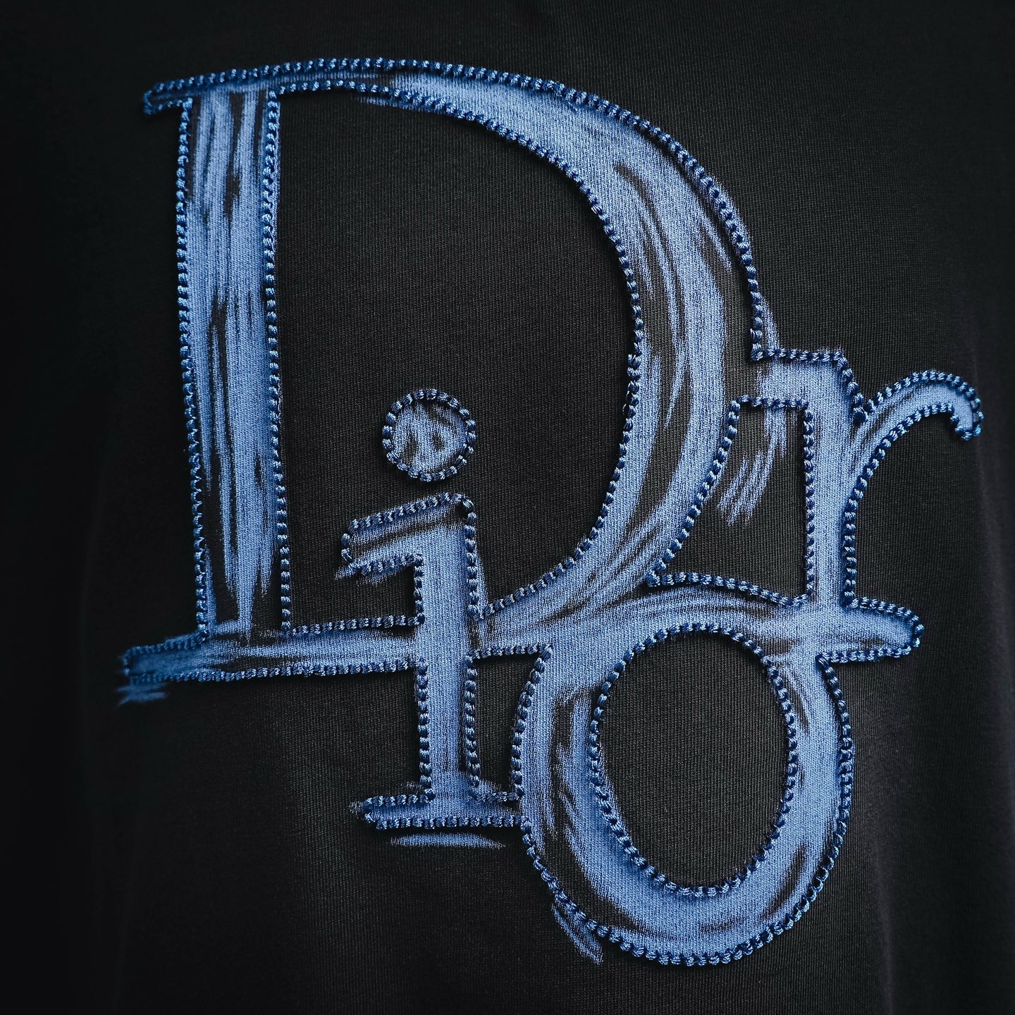 CD hand-drawn graffiti-print t-shirt