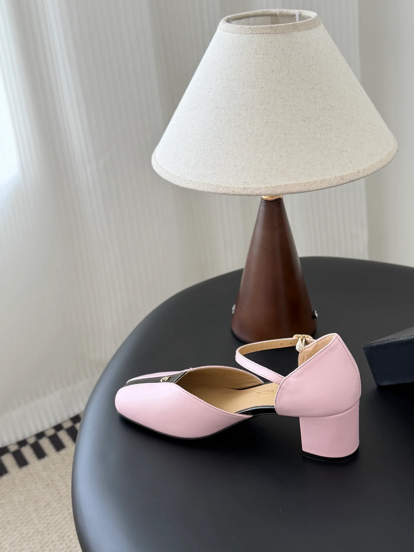 Chan 26ss chunky heels