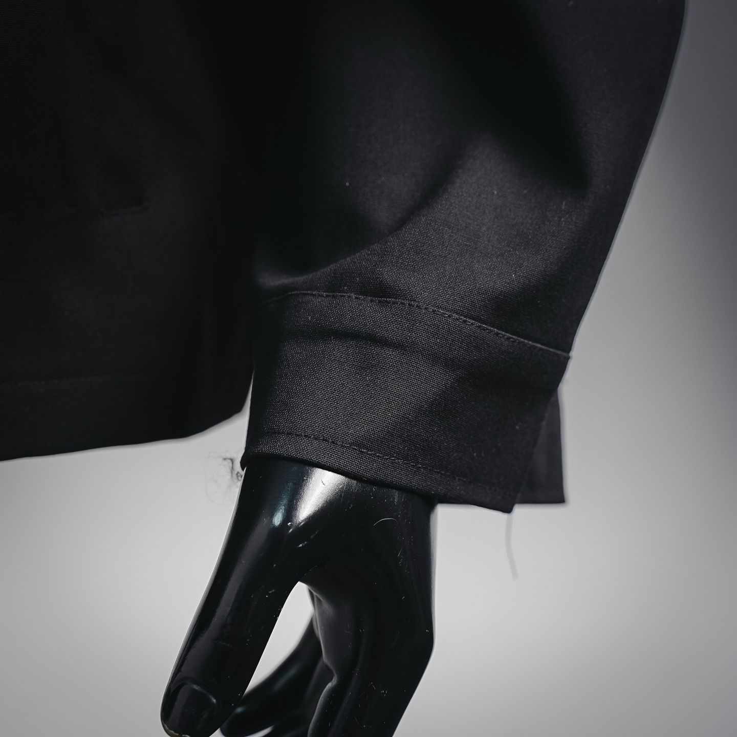 Bur minimal sleek jacket