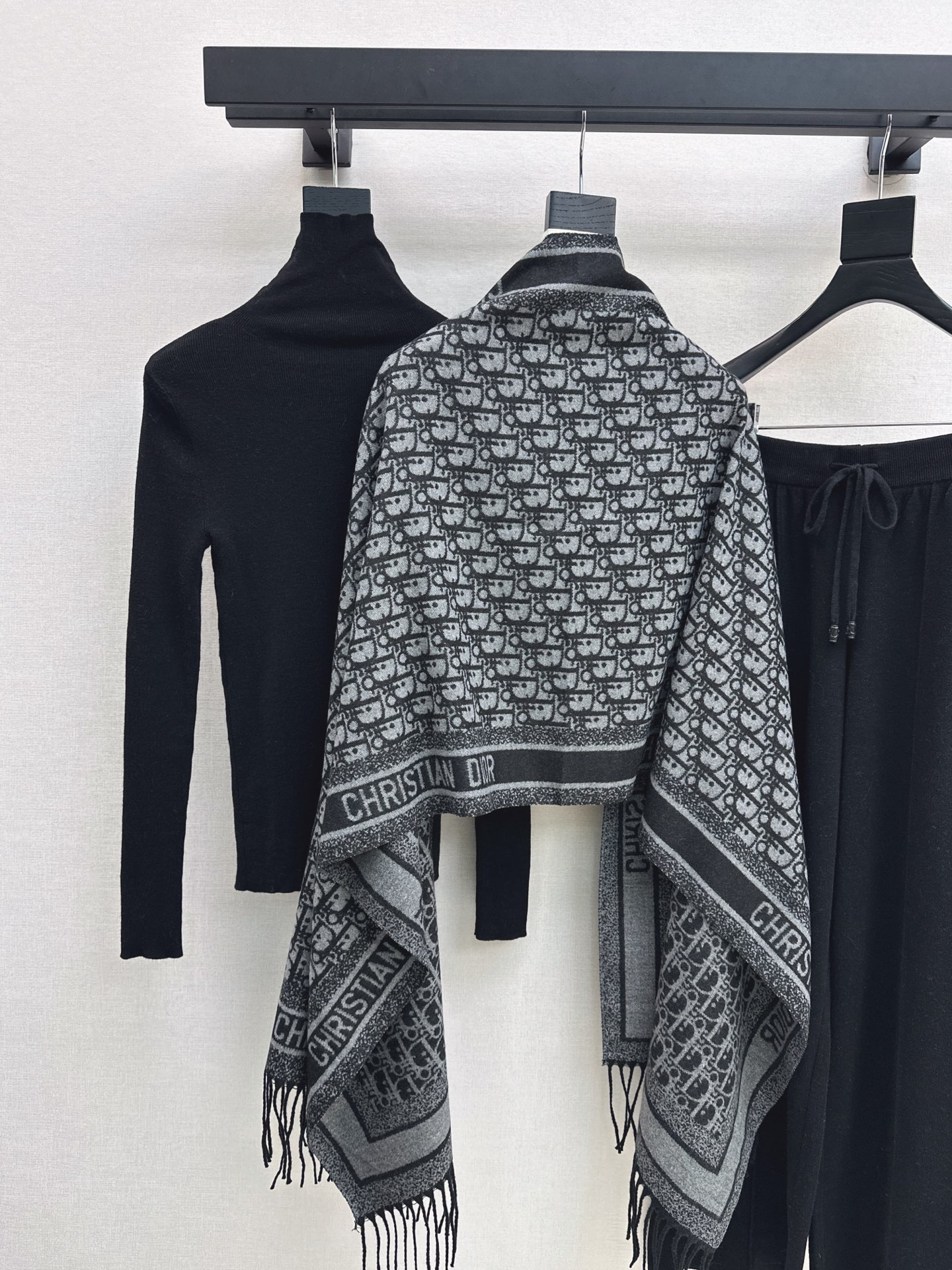 CD 26fw knit shawls basic tee pants sets