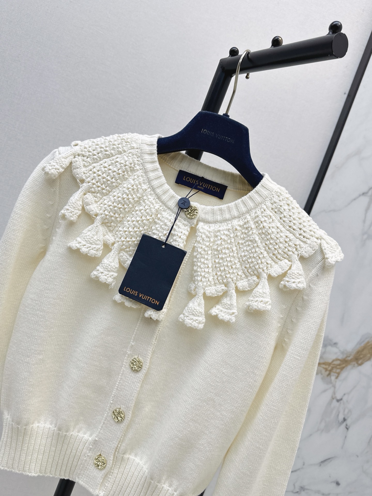 Loui 26fw 3d crochet cardigan