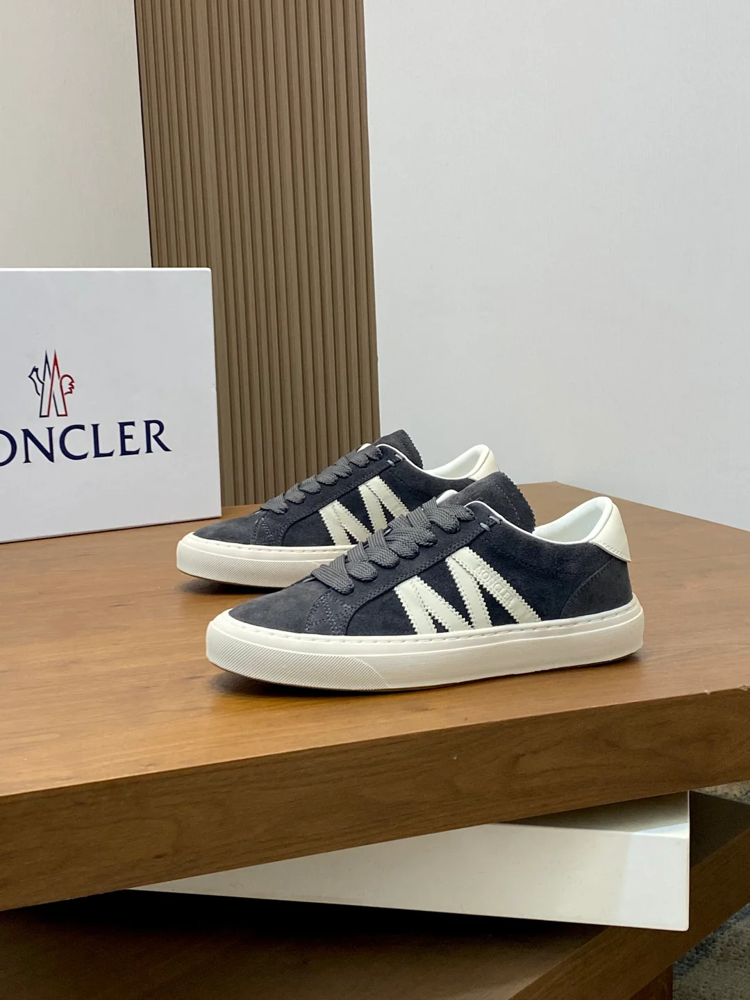 Mon low-top retro sneakers