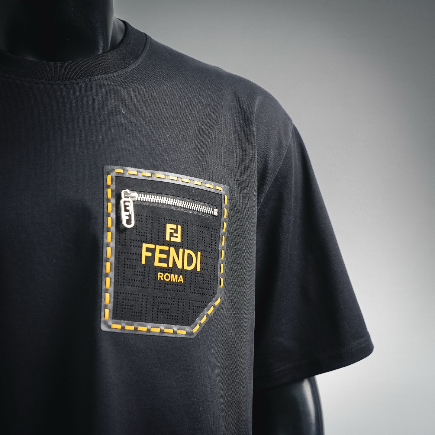 Fend zip-up pocket t-shirt
