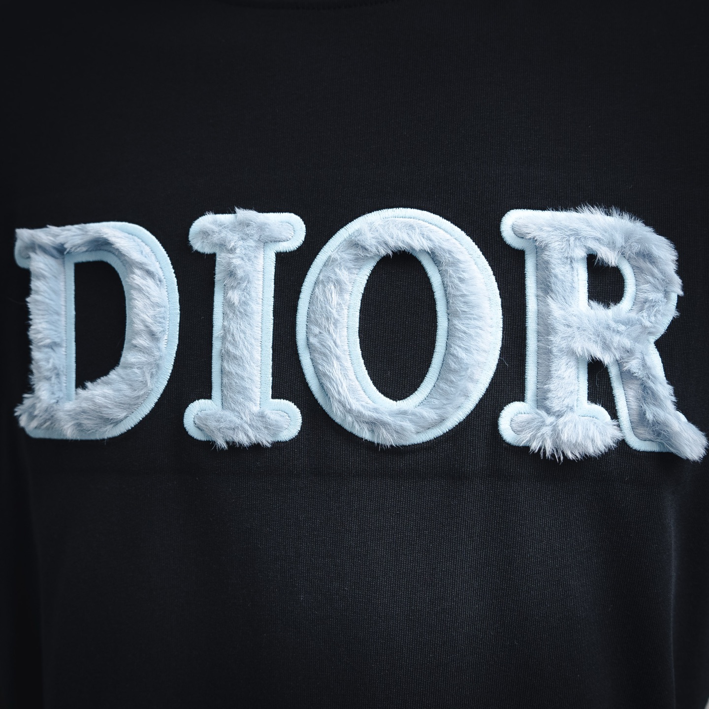 CD velvet letter t-shirt