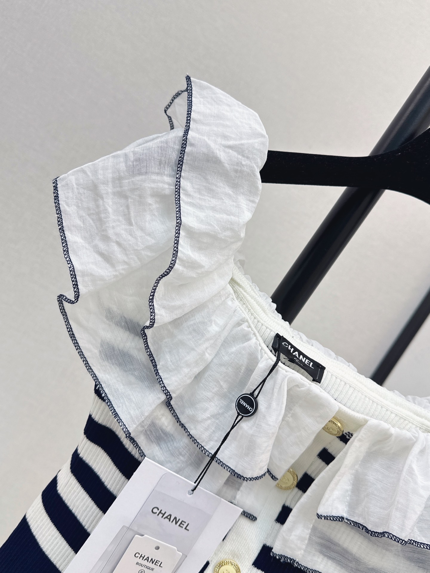 Chan 26ss knit off shoulder top