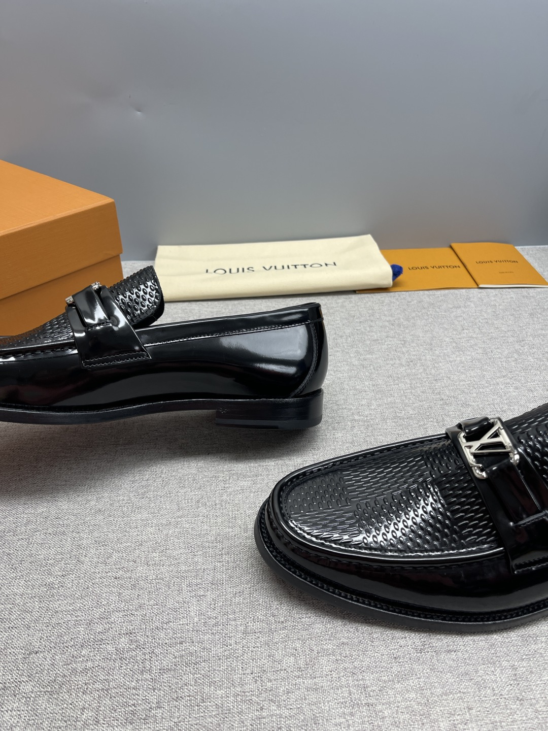 Louis letther shoes