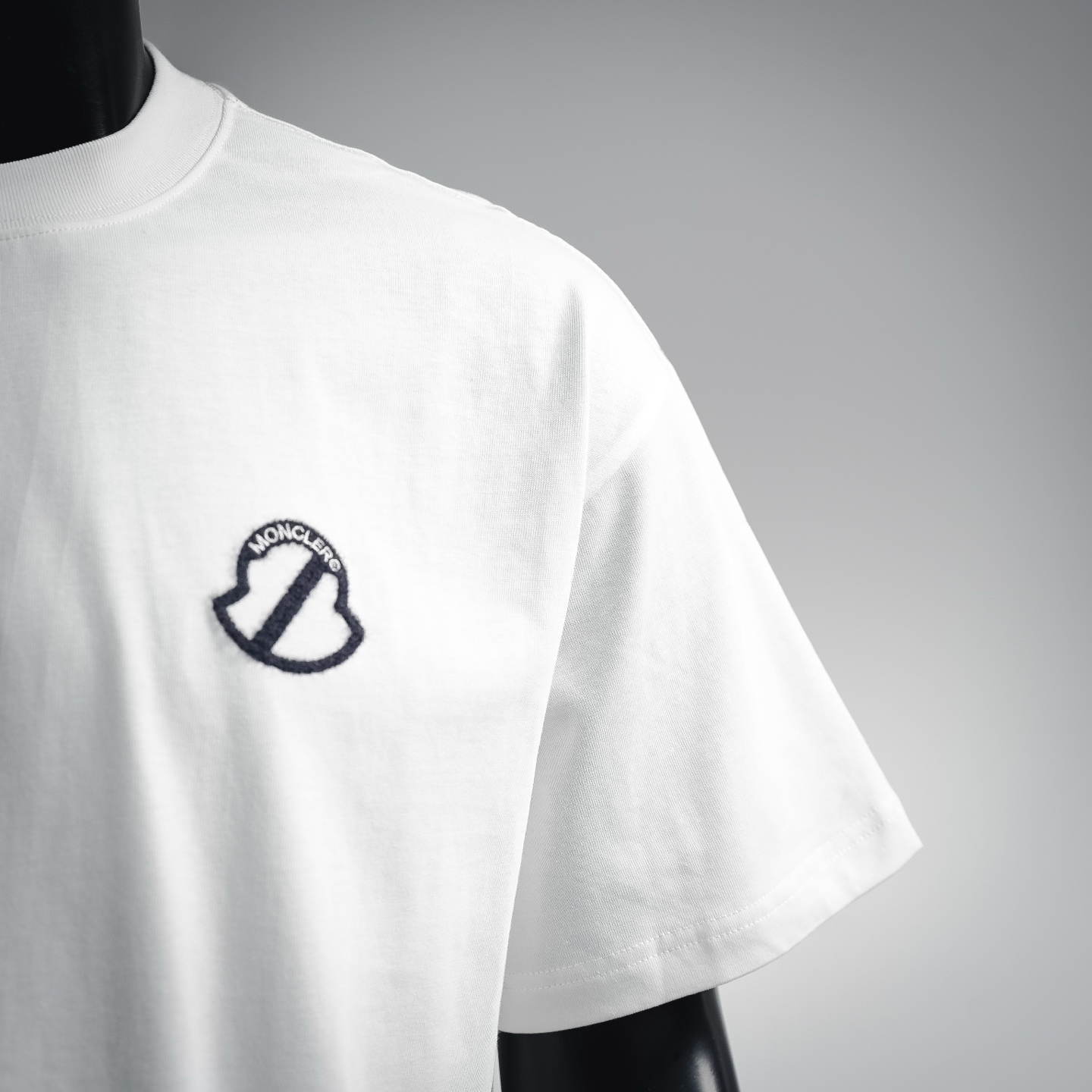 Mon logo badge t-shirt