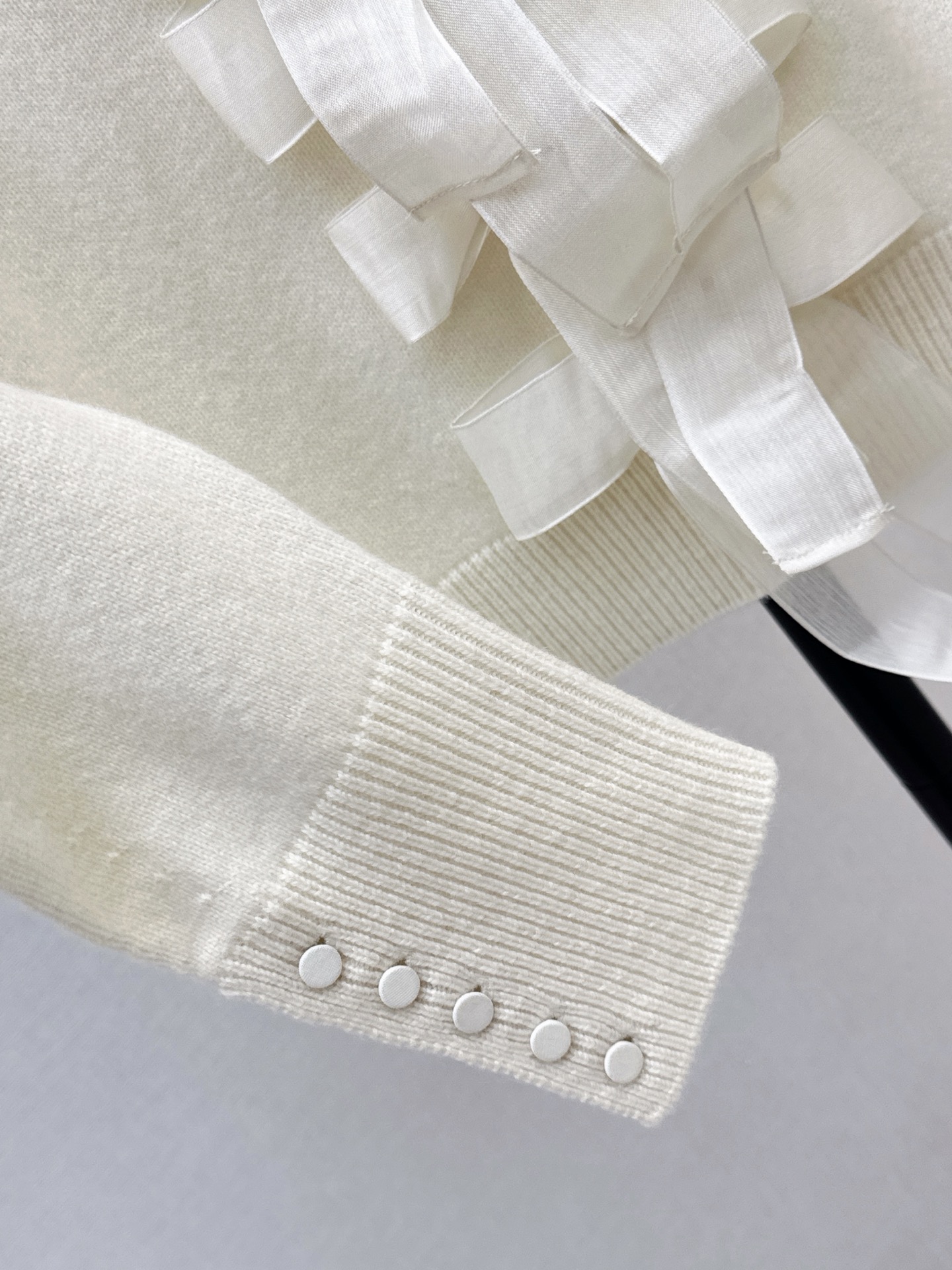 CD 26fw cashmere bow sweater