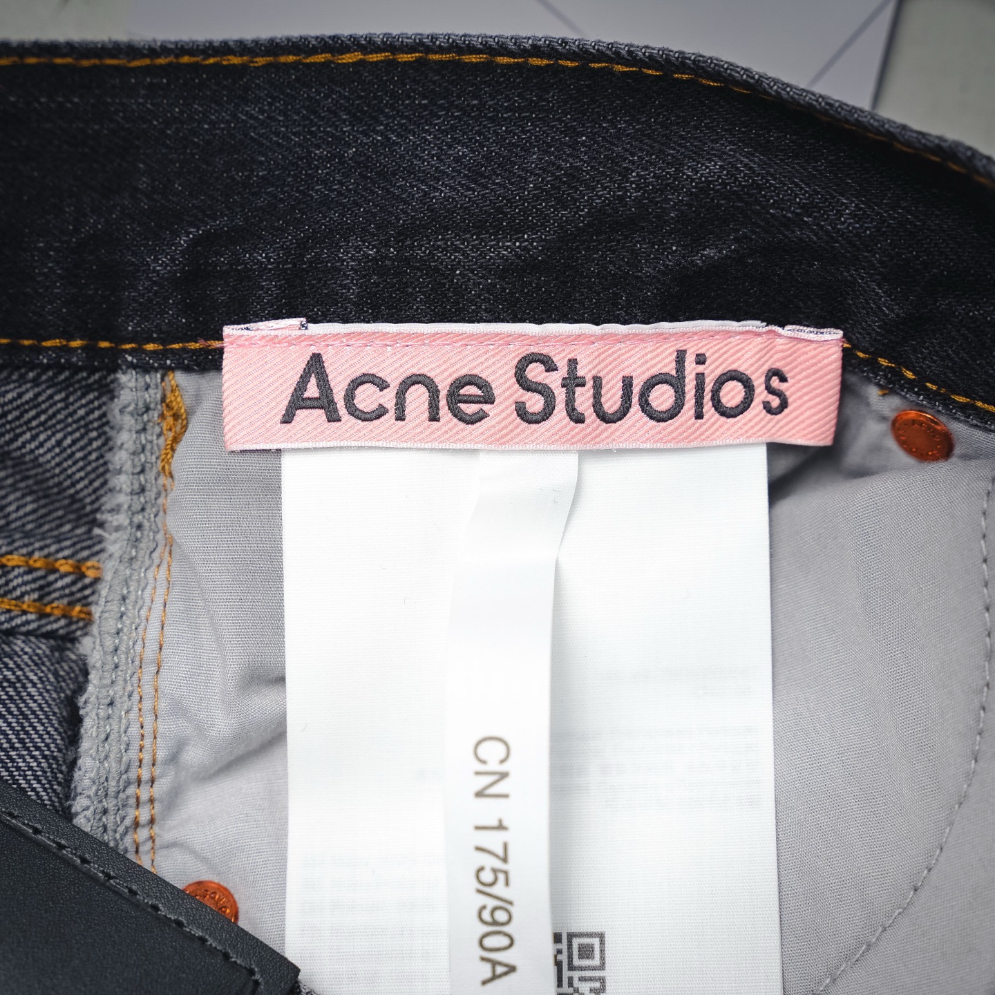 Acen washed jeans
