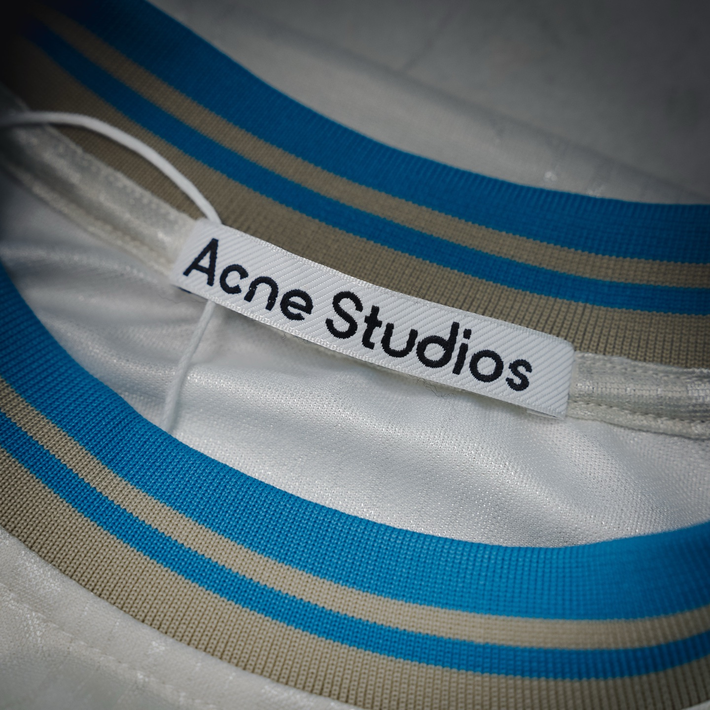 Acen graffiti-print t-shirt