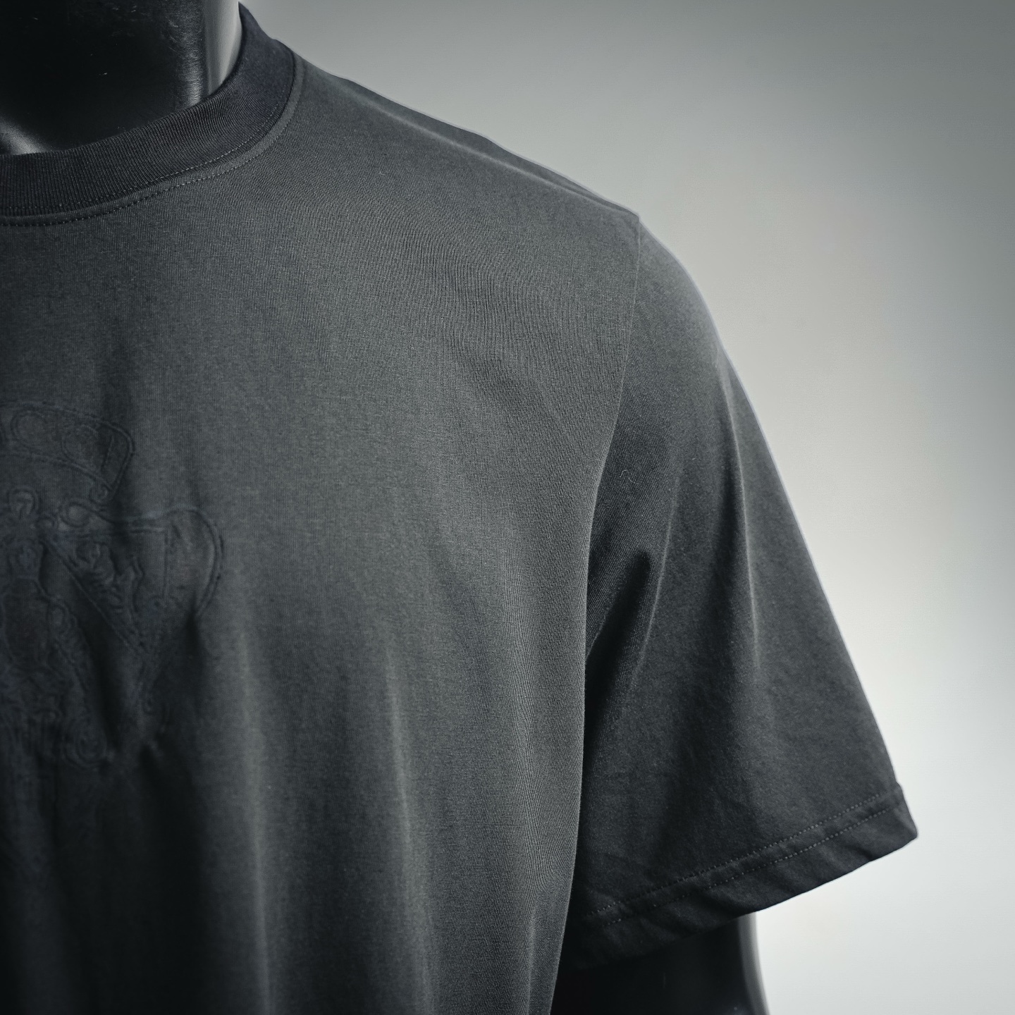 Guc badge embroidered t-shirt