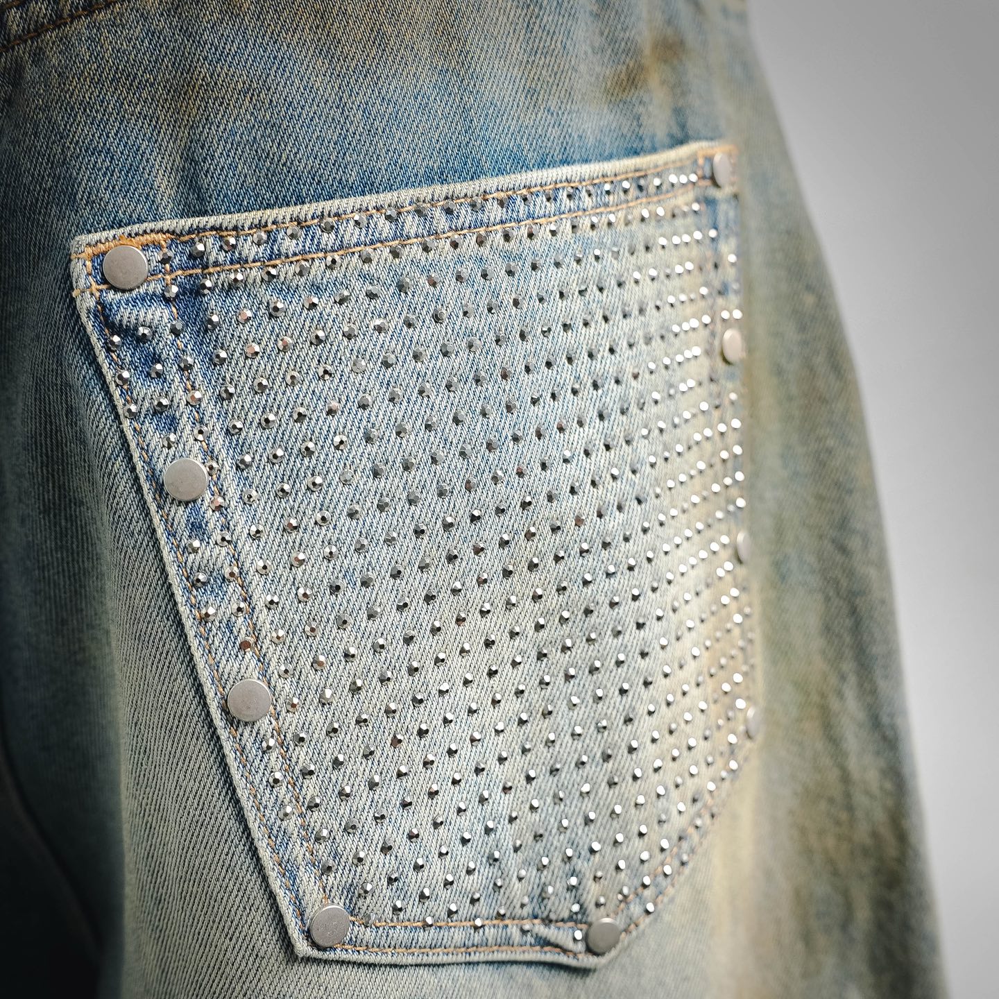 Acen rhinestone jeans