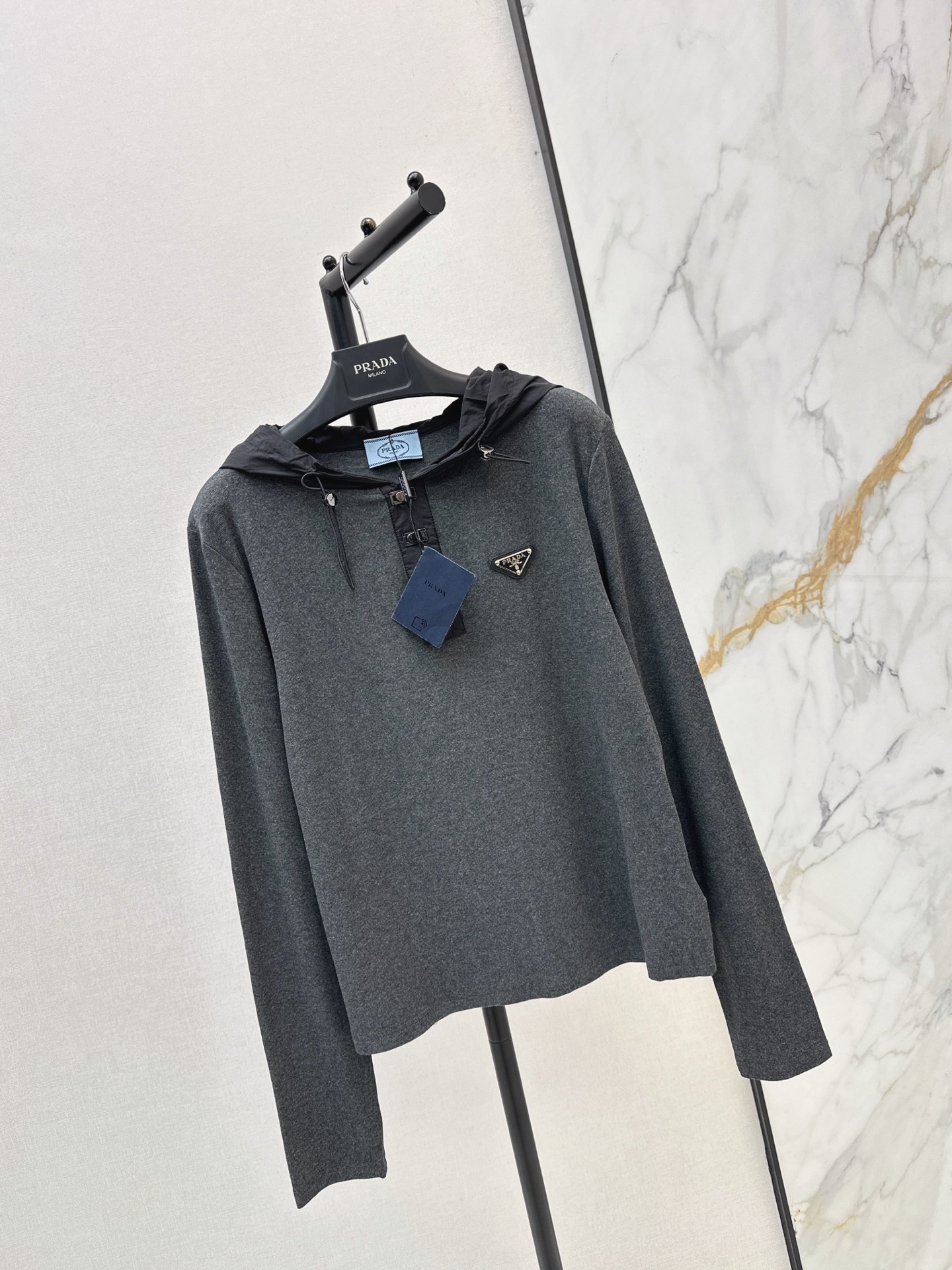 Pra 26fw hooded basic tee