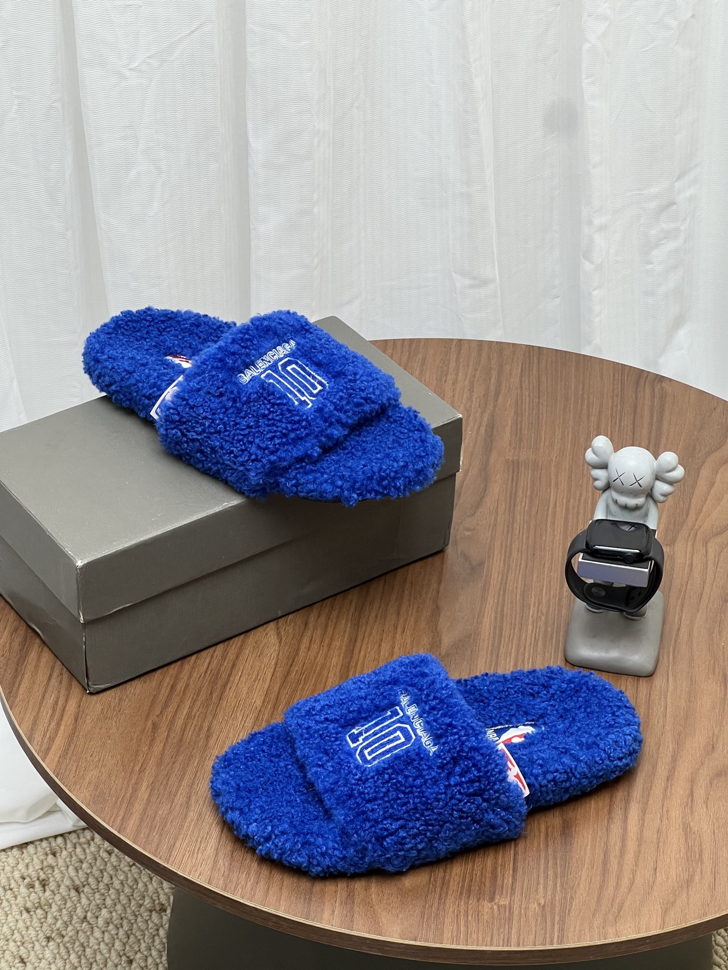 Balen plush slippers