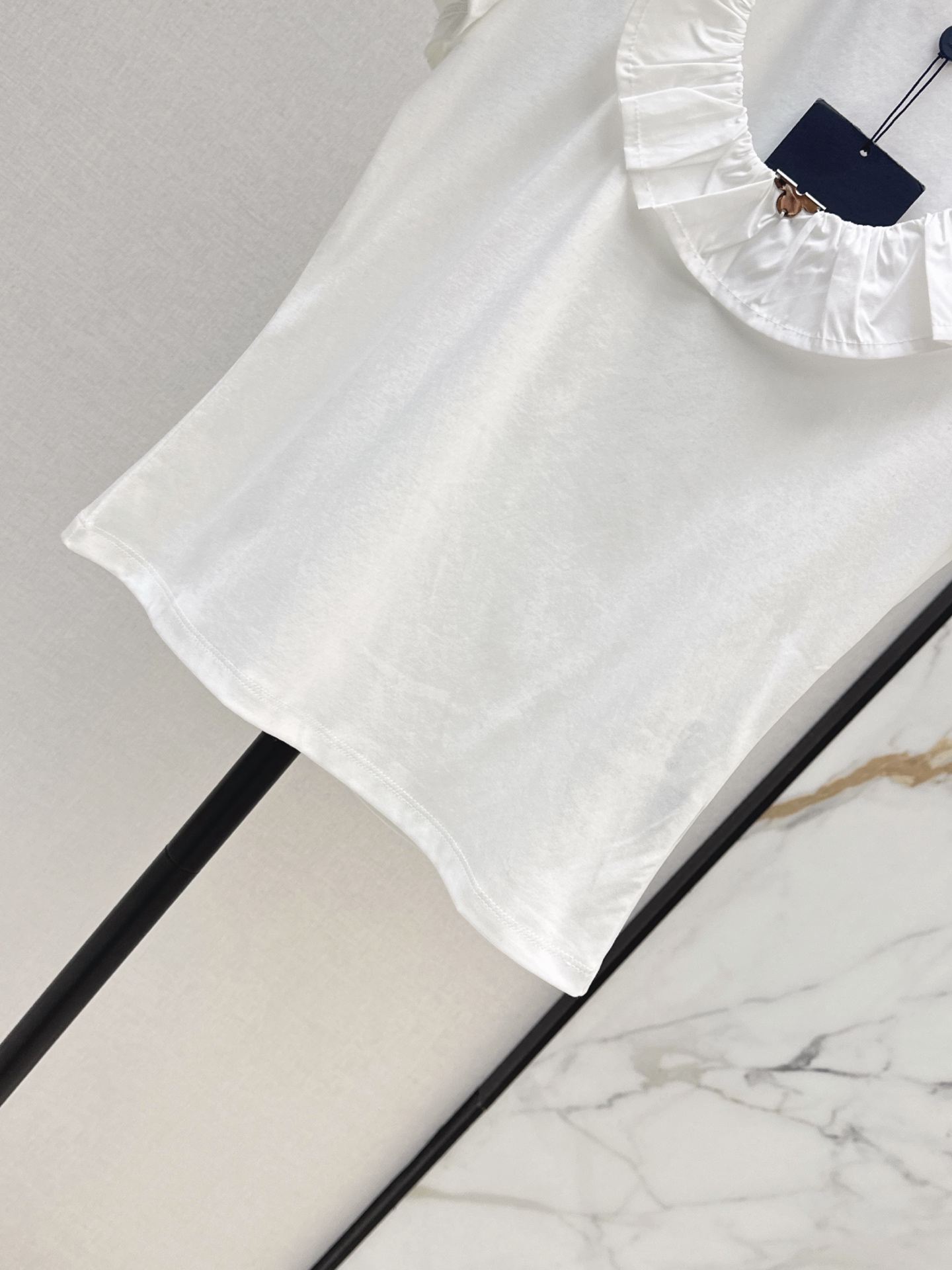 Loui 26fw ruffle t-shirt