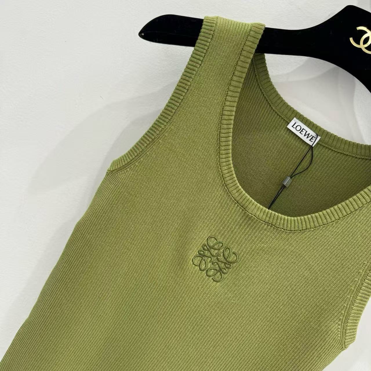 Loe 26ss tank top