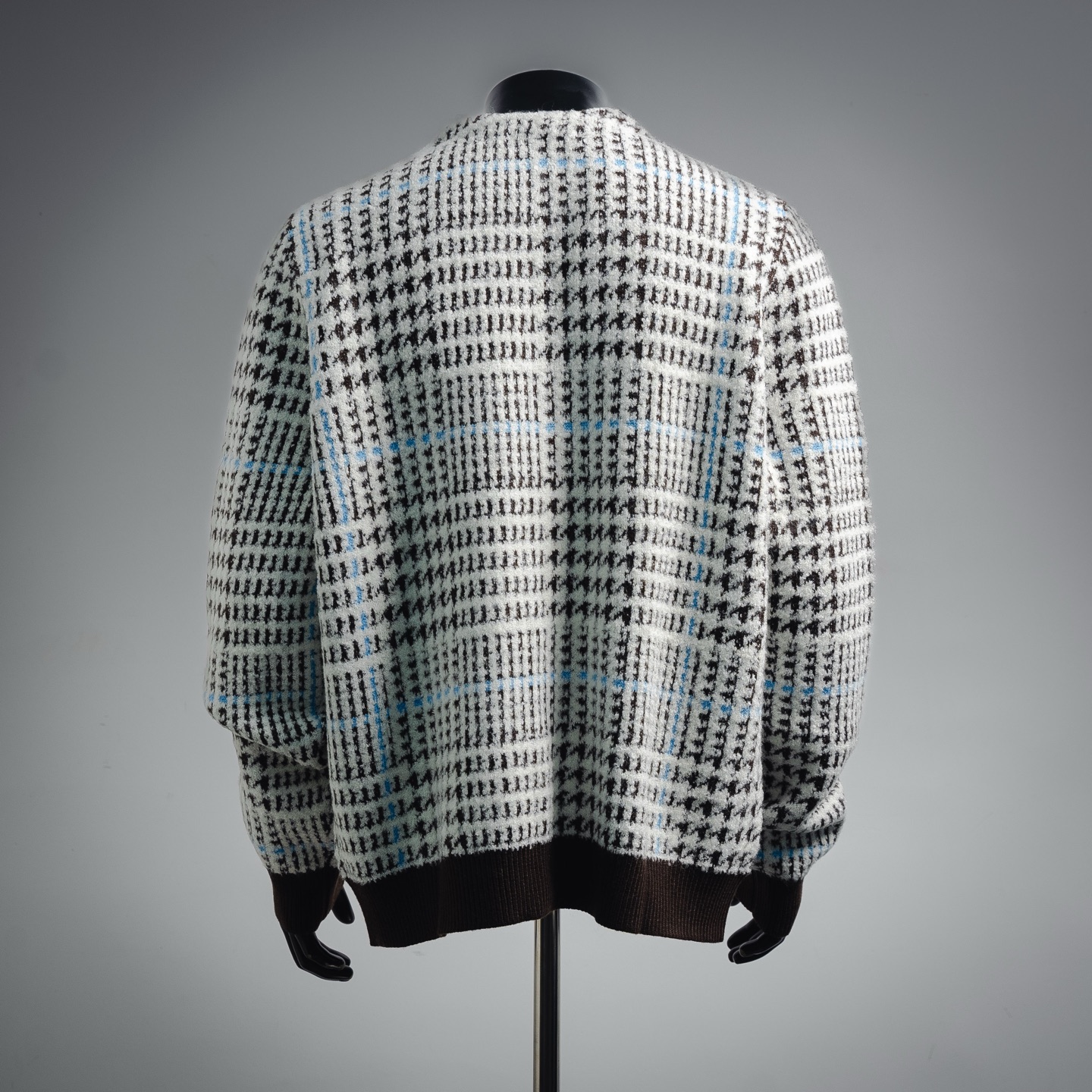 Louis v-neck knit cardigan