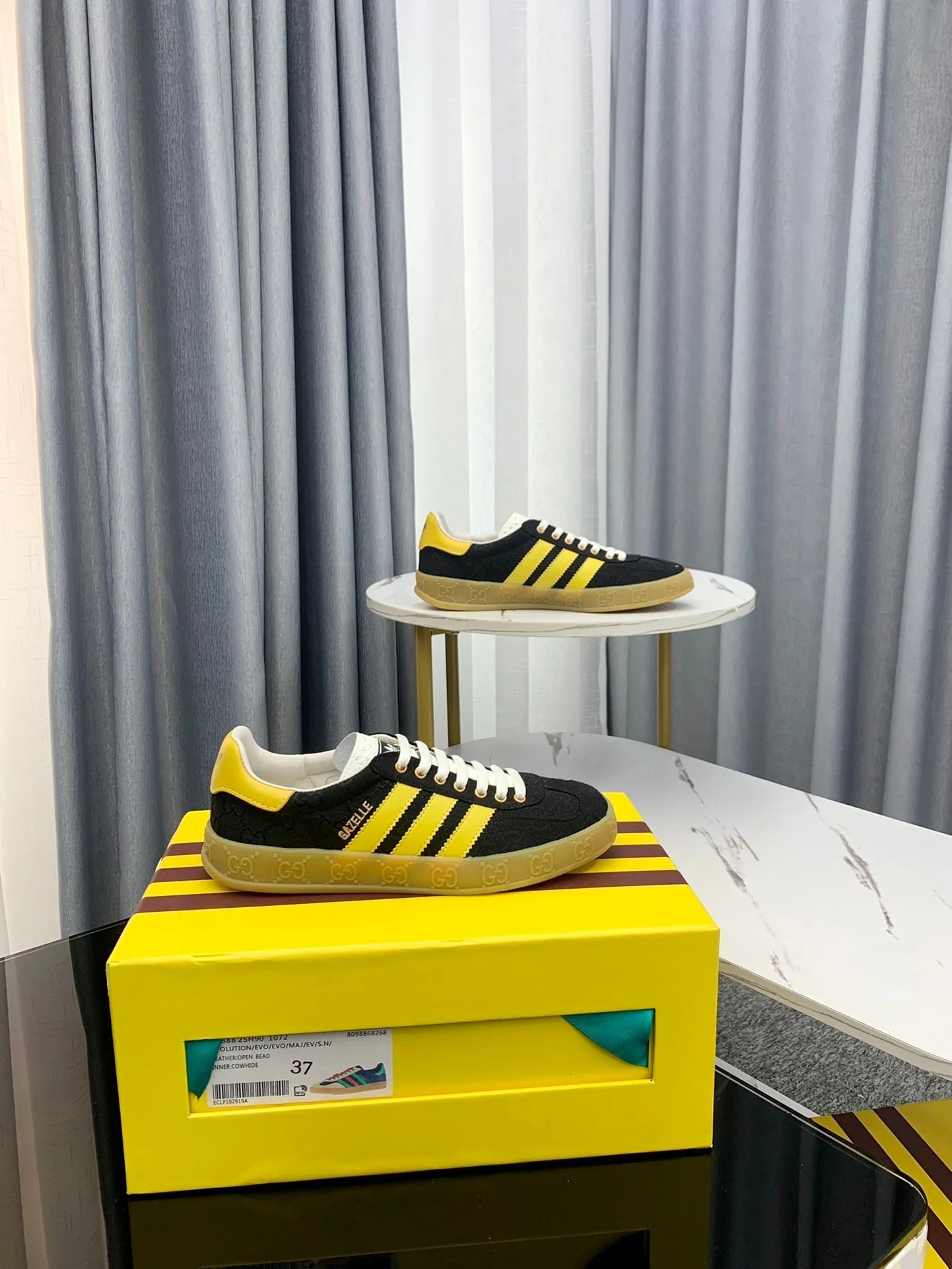 Guc sneakers