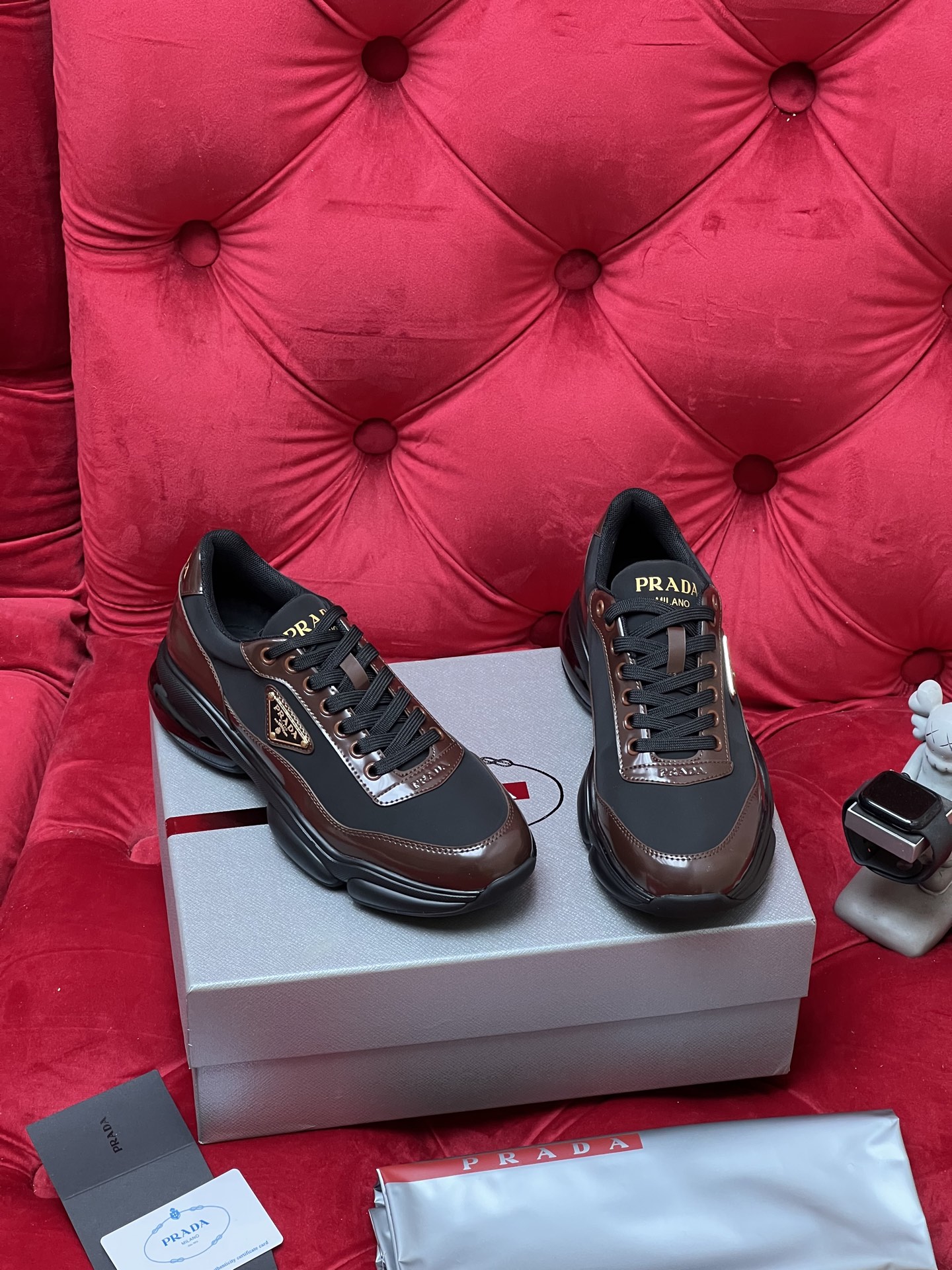 Pra letther sneakers