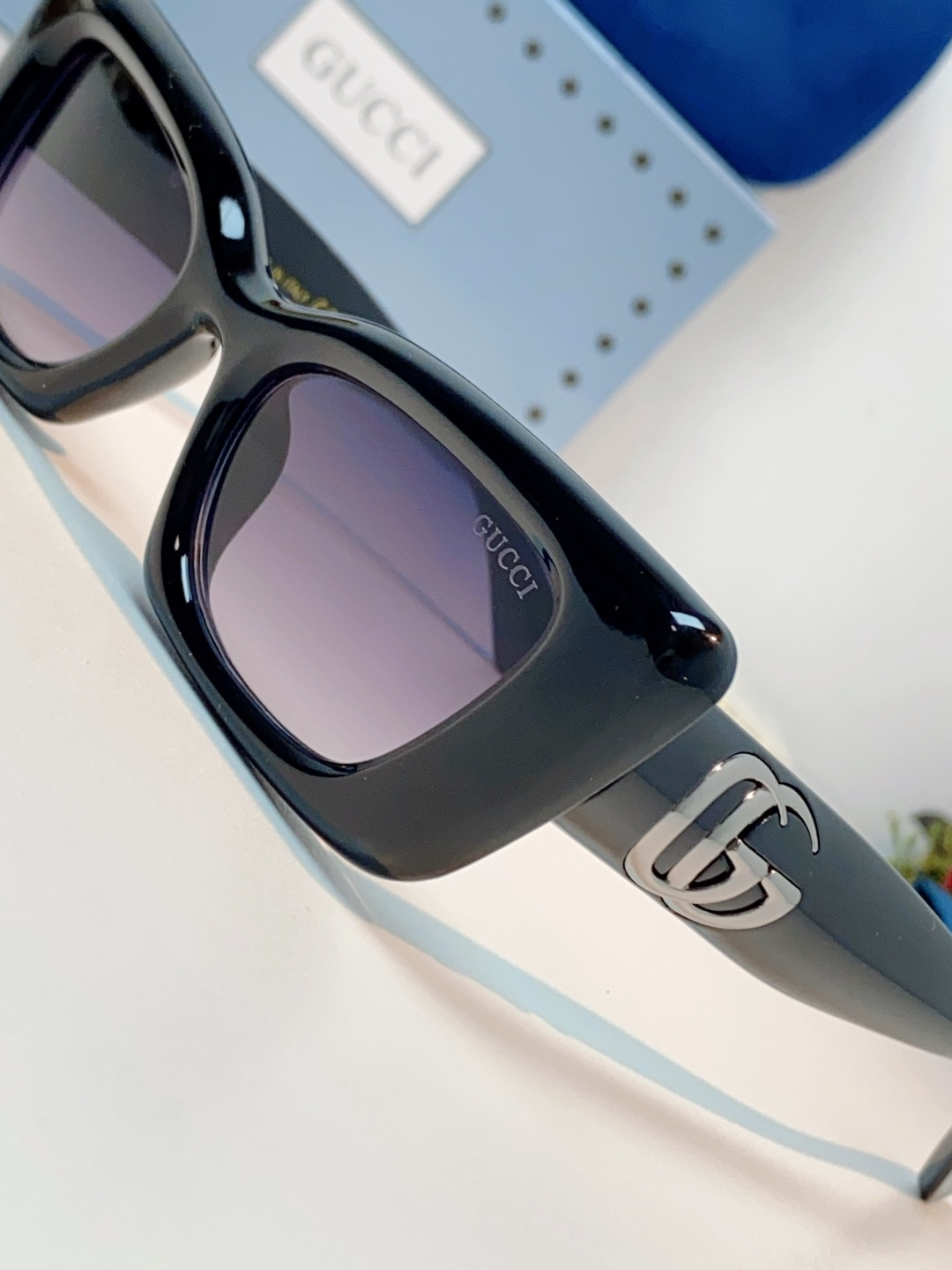 Guc sunglasses