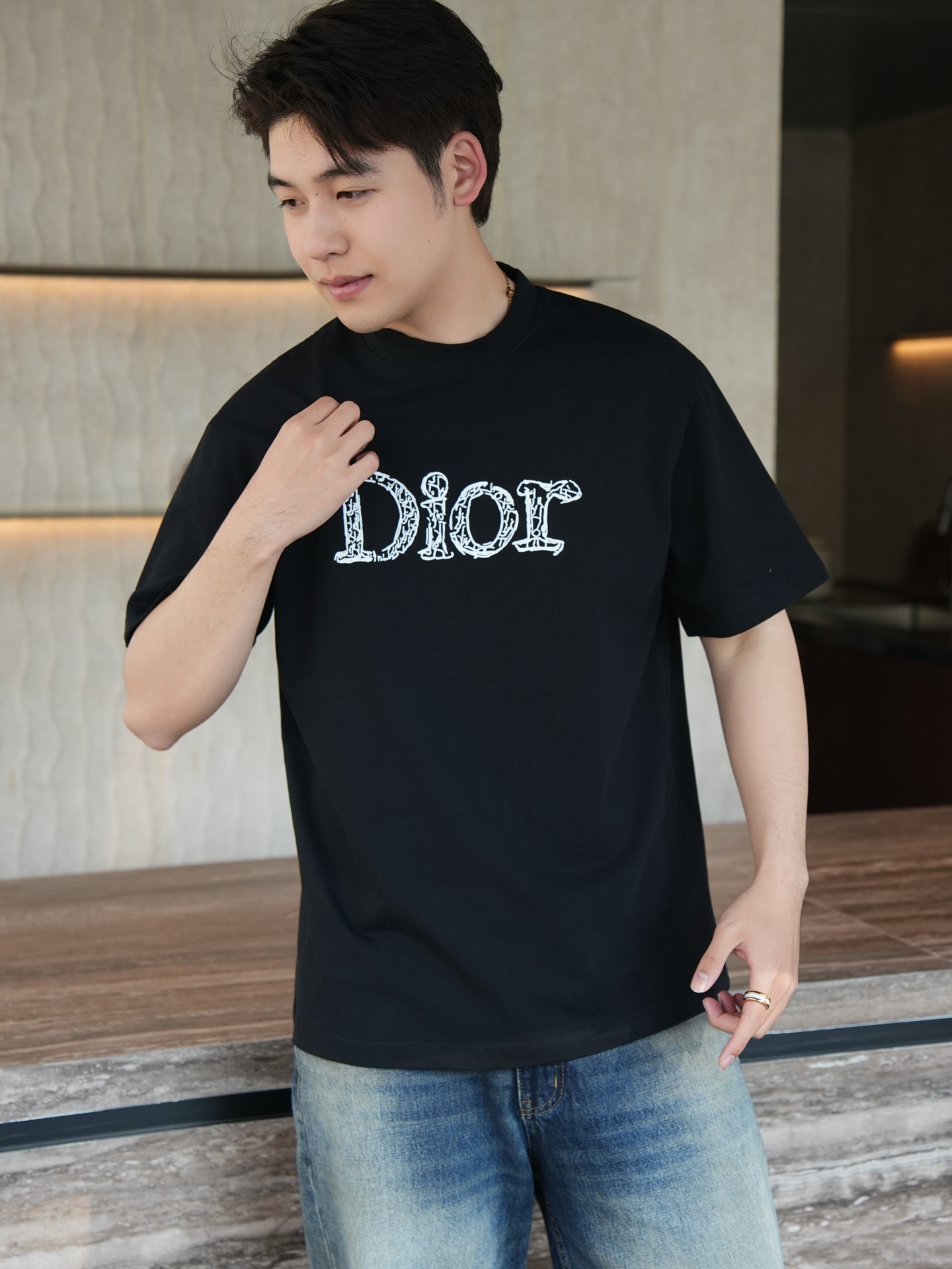 CD letter embroidered t-shirt