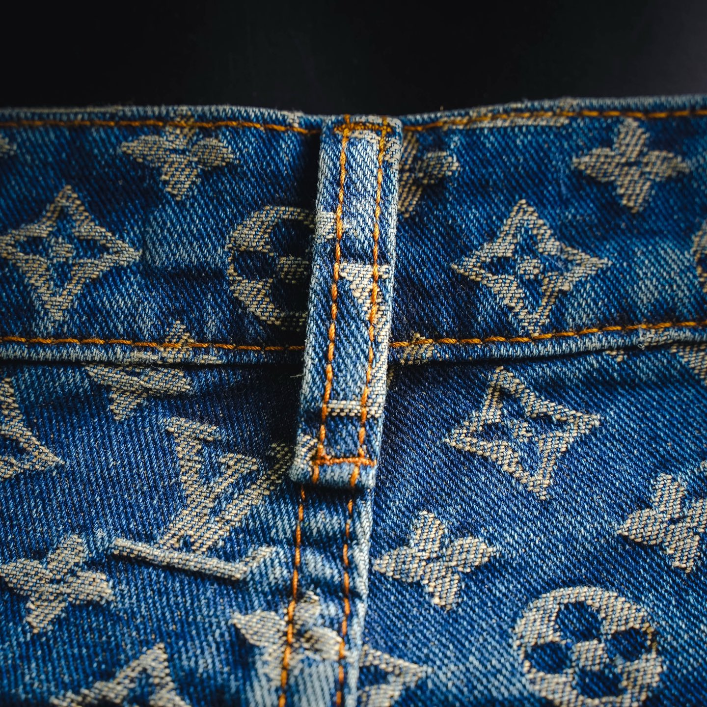 Louis all-over jeans