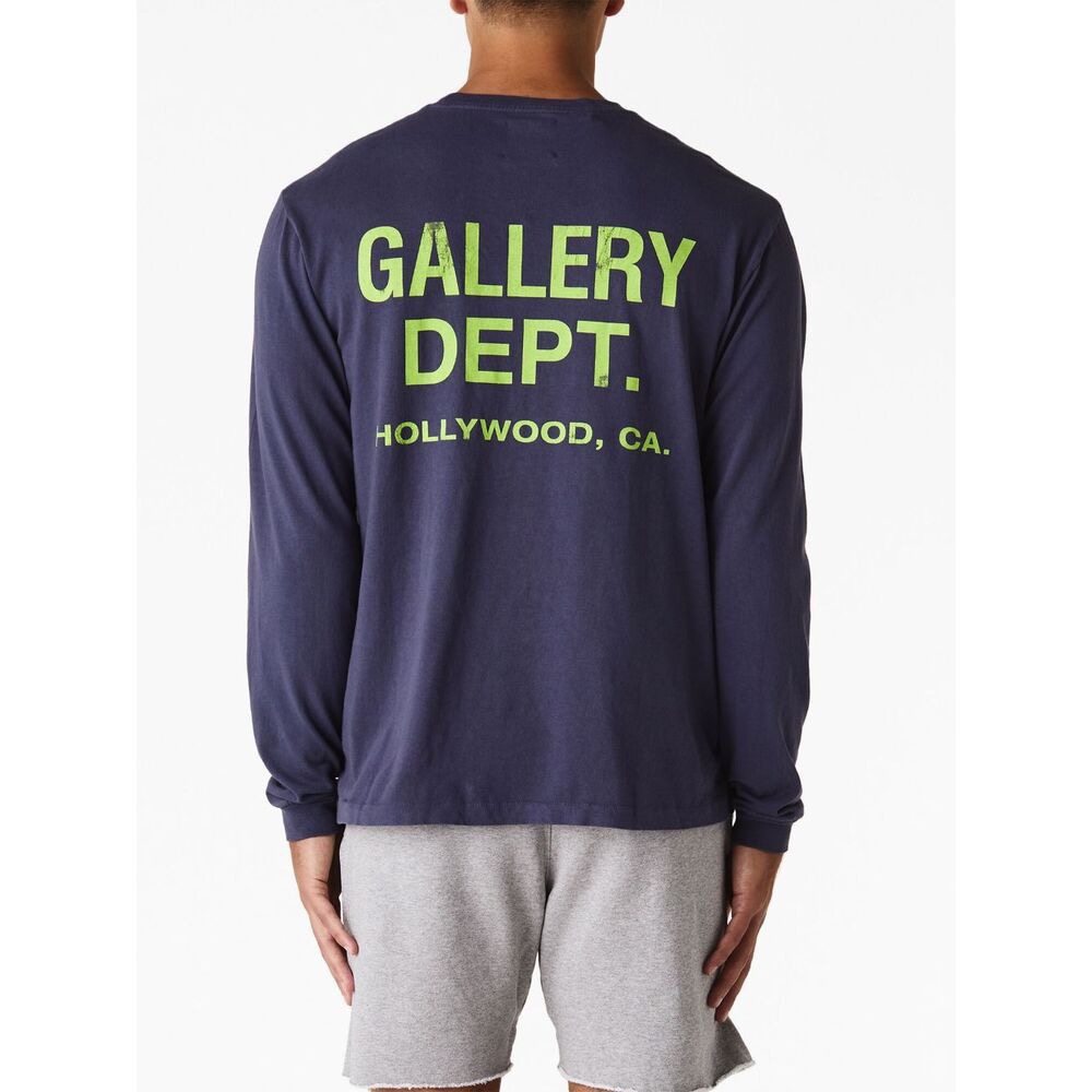 Gallery ptinted sweatshirt
