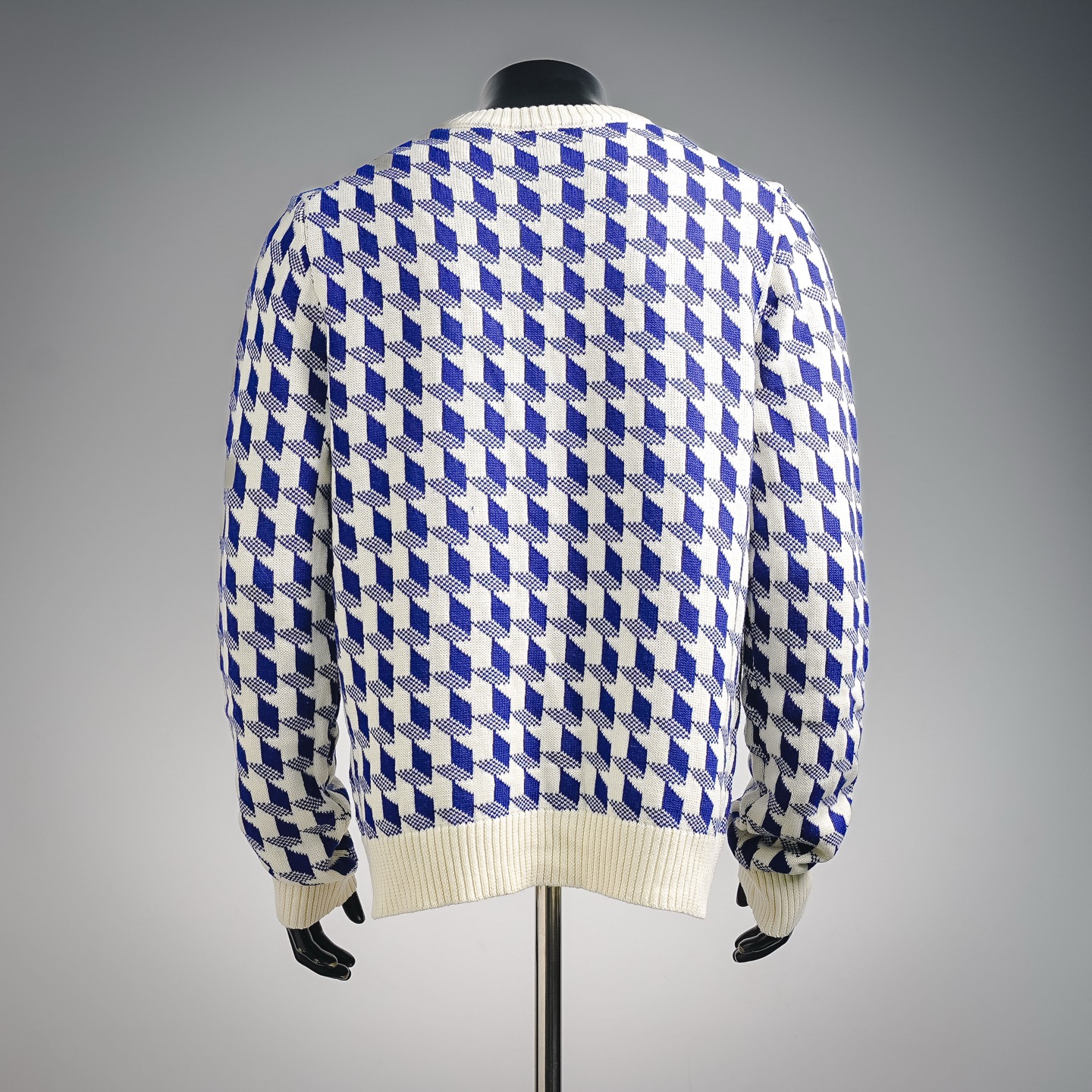CD houndstooth statement sweater