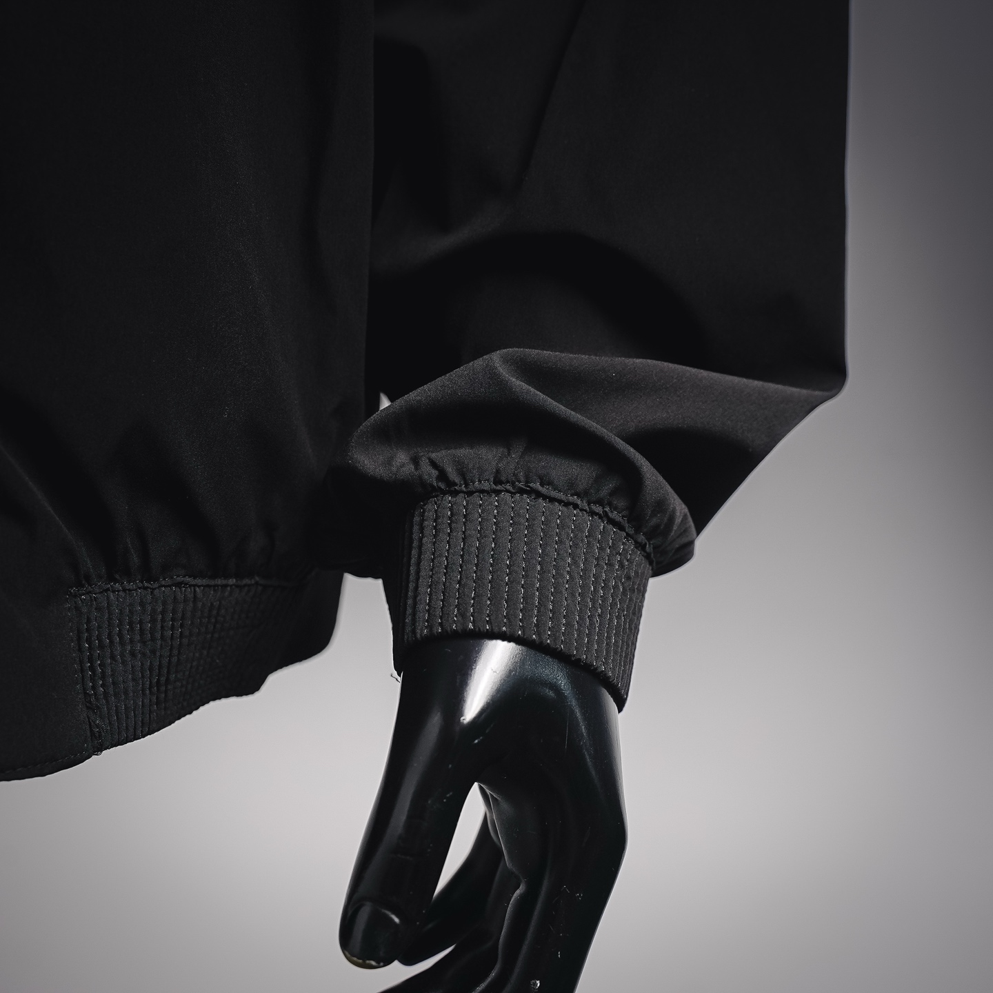 CD sleek understated jacket