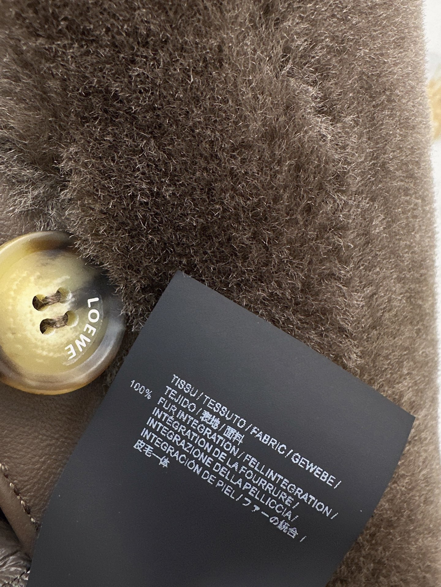 Loe 26fw fur jacket