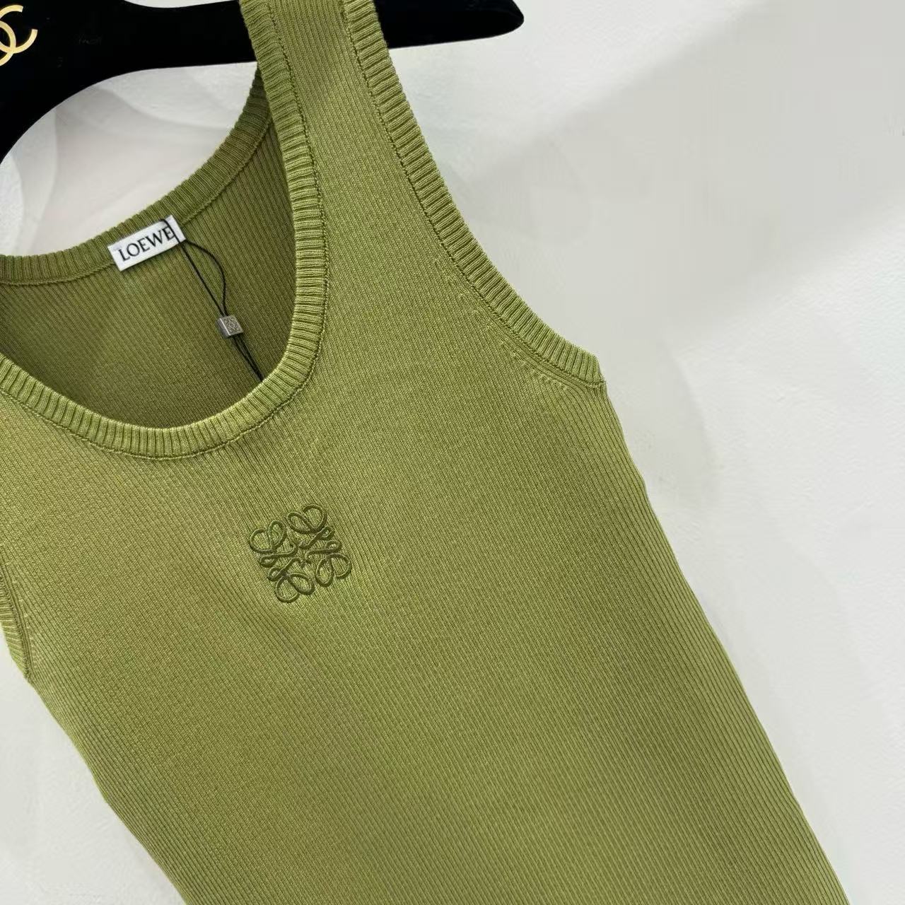 Loe 26ss tank top