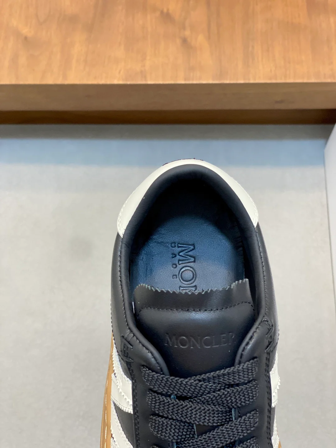 Mon low-top retro sneakers