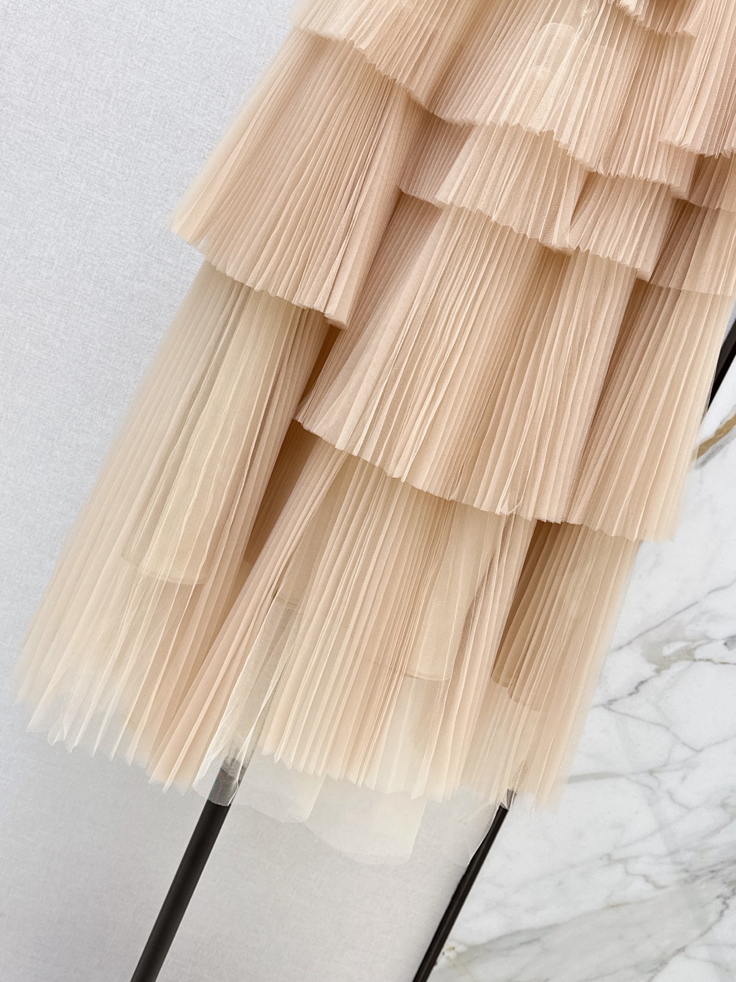 CD 26fw tiered pleated tulle midi skirt