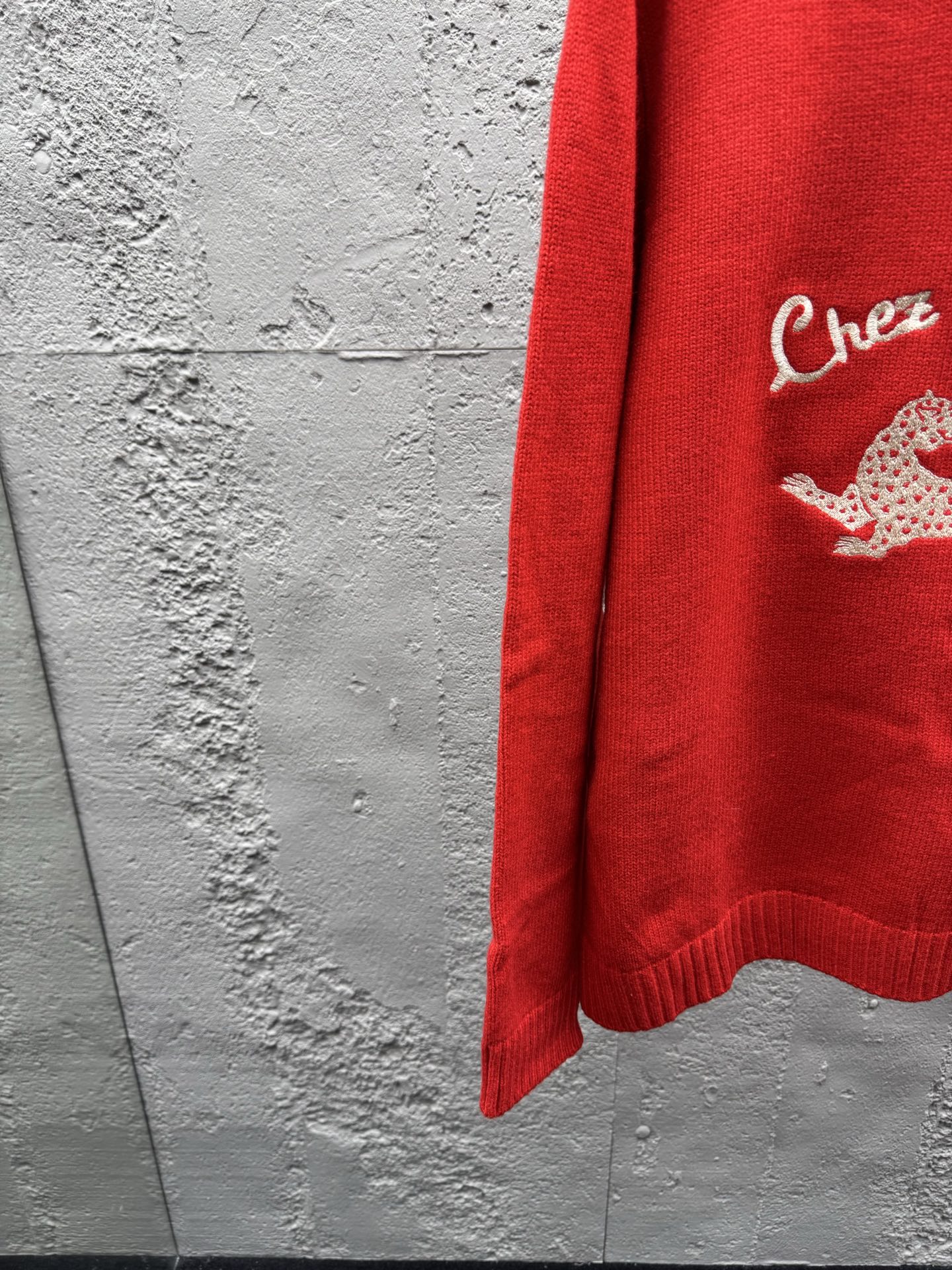 Valent embroidered sweater