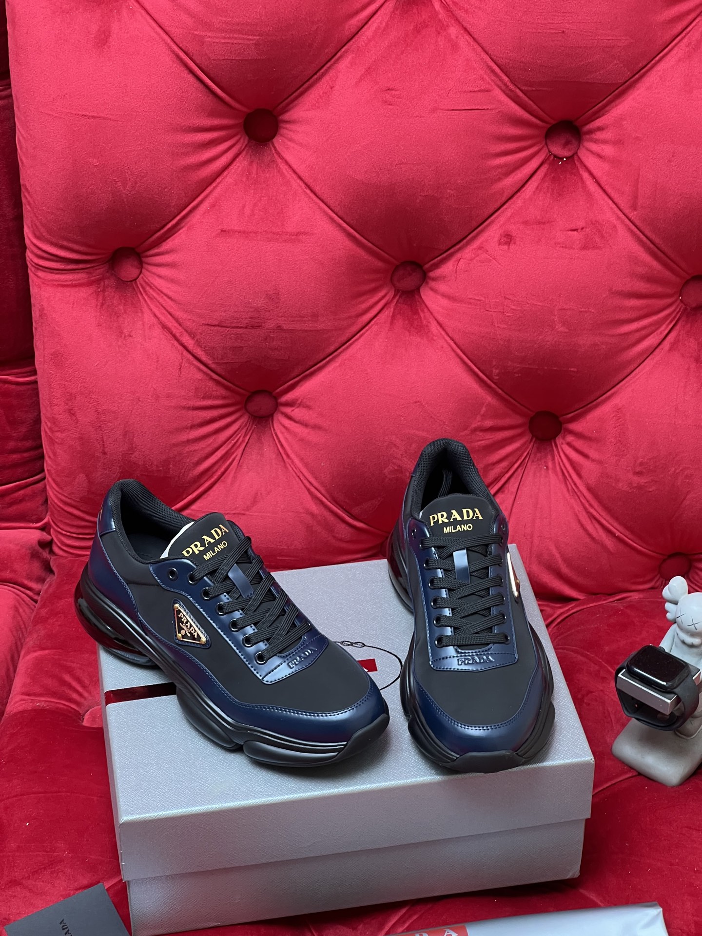 Pra letther sneakers