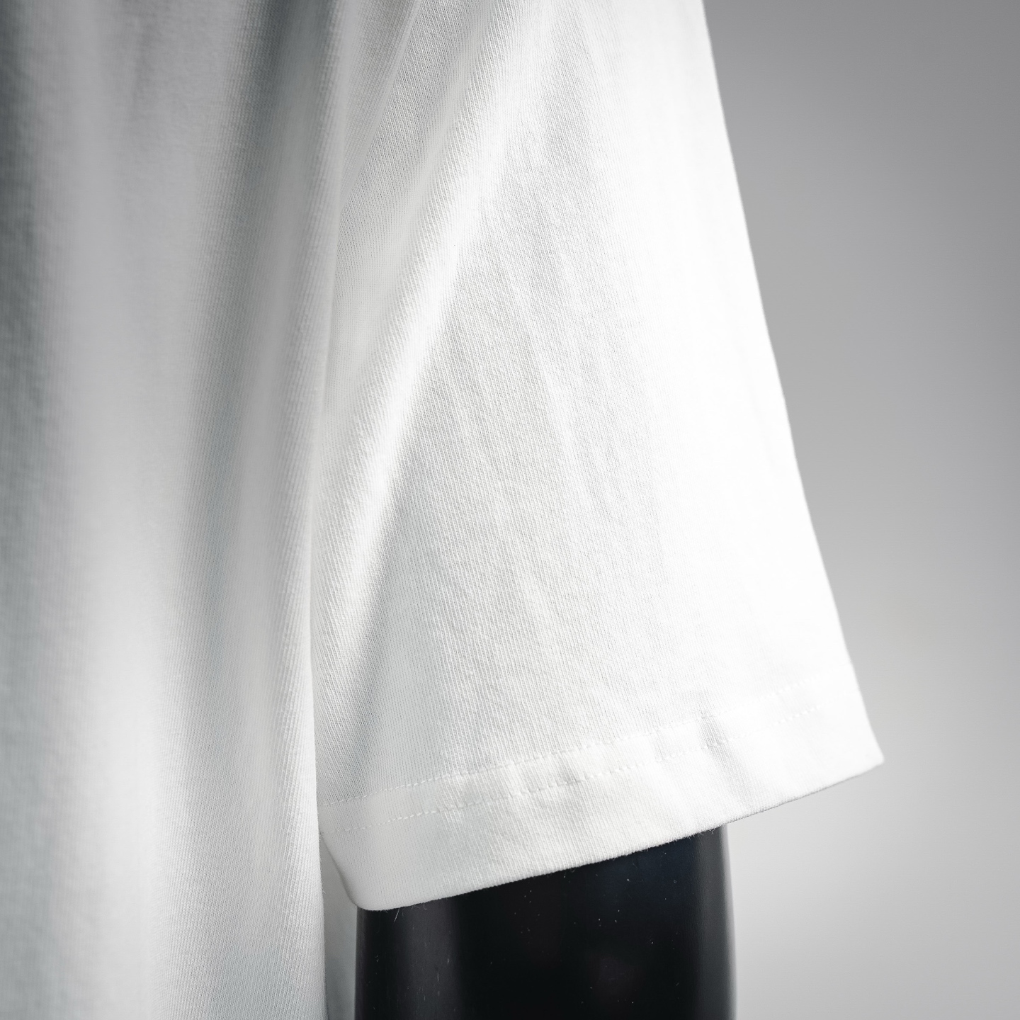 Stone whit a pocket t-shirt