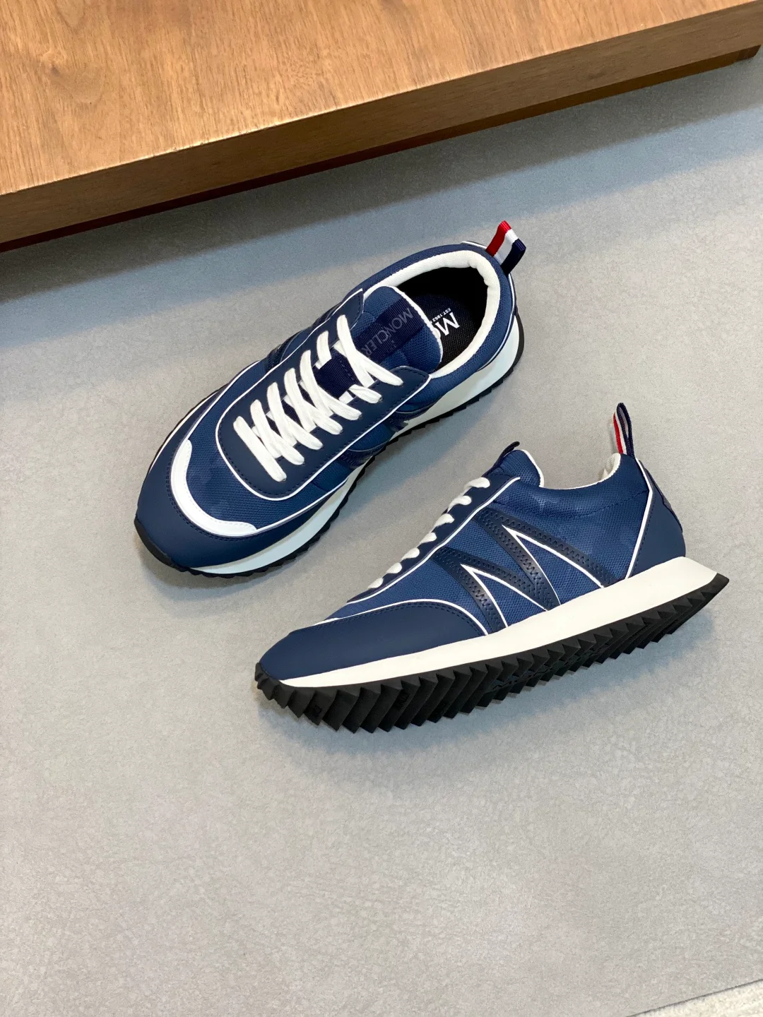 Mon retro sneakers