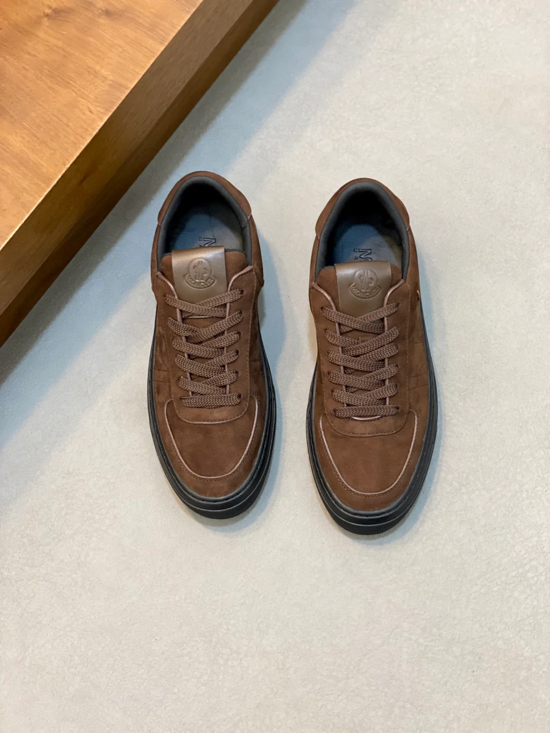 Mon retro sneakers