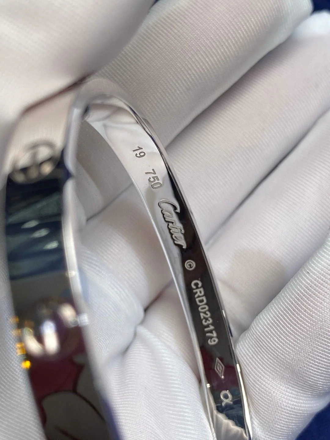 carti love bracelet