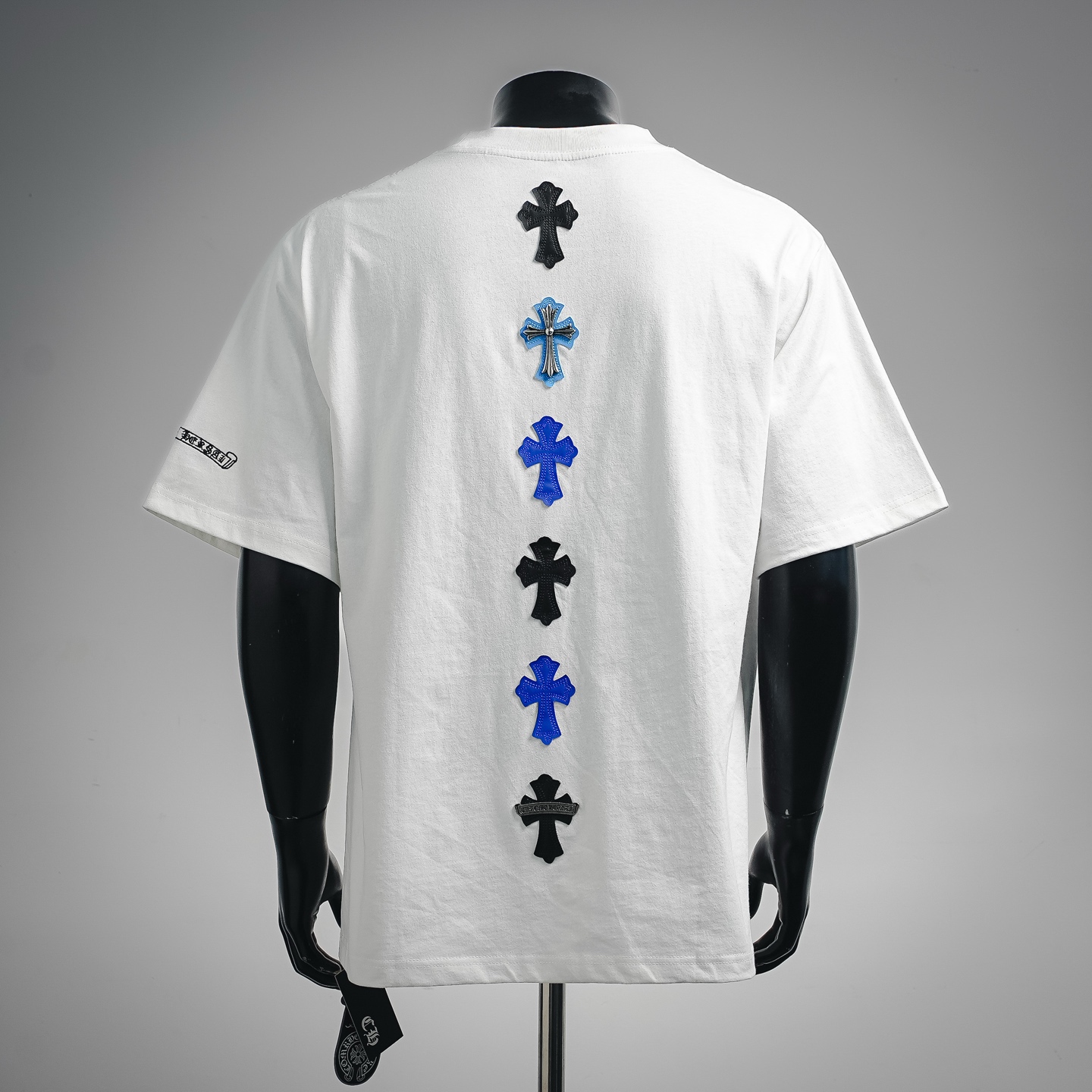 Chrome cross patch t-shirt