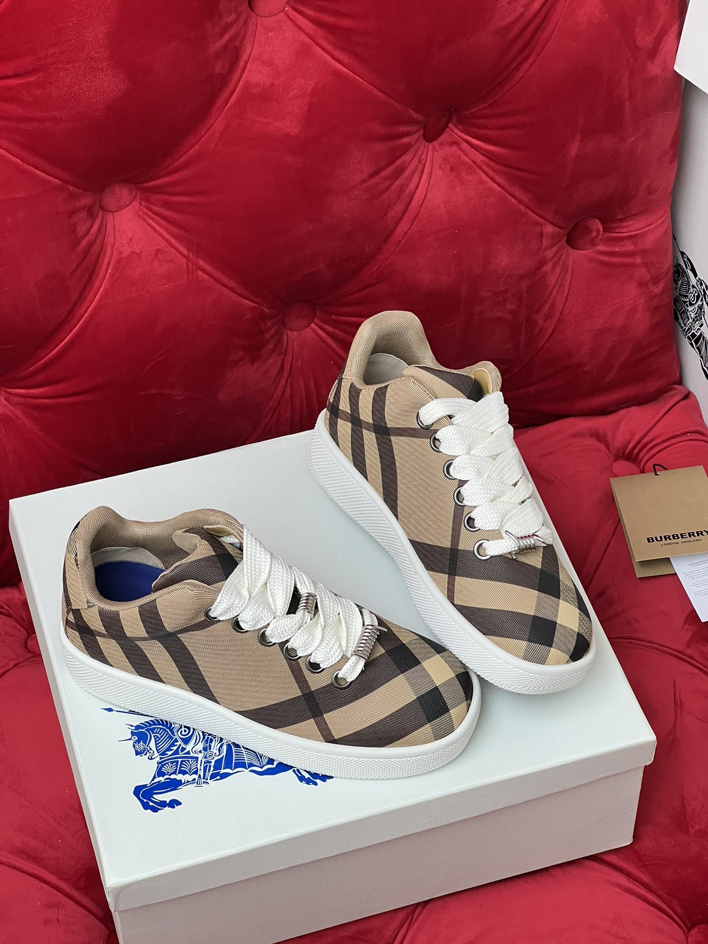 Bur casual sneakers