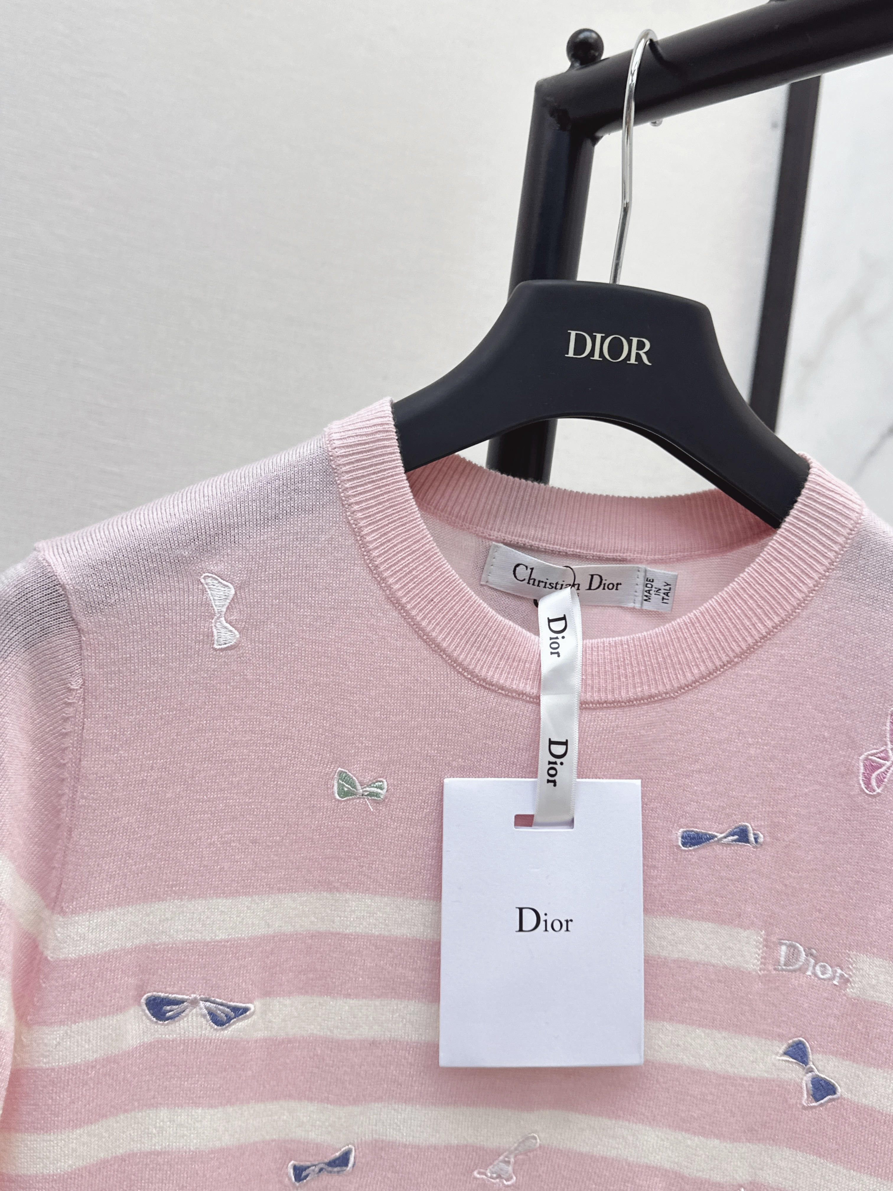 CD 26ss bow embroidery knit sweater