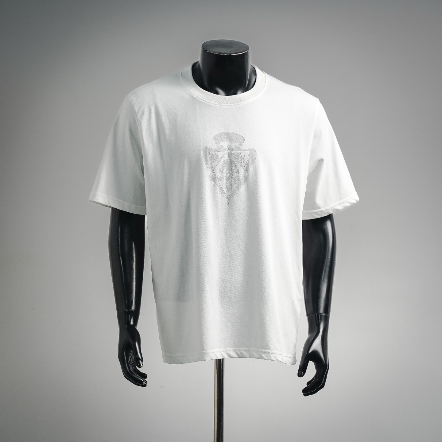 Guc badge embroidered t-shirt