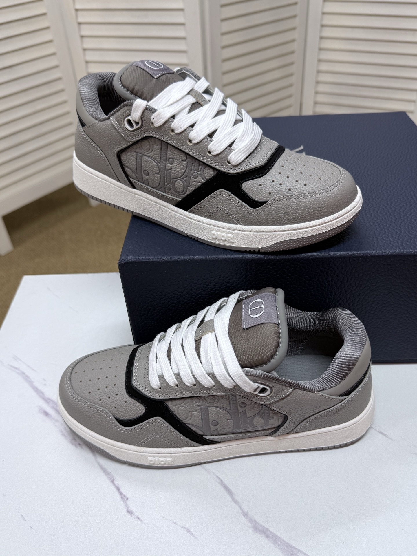 CD sneaker