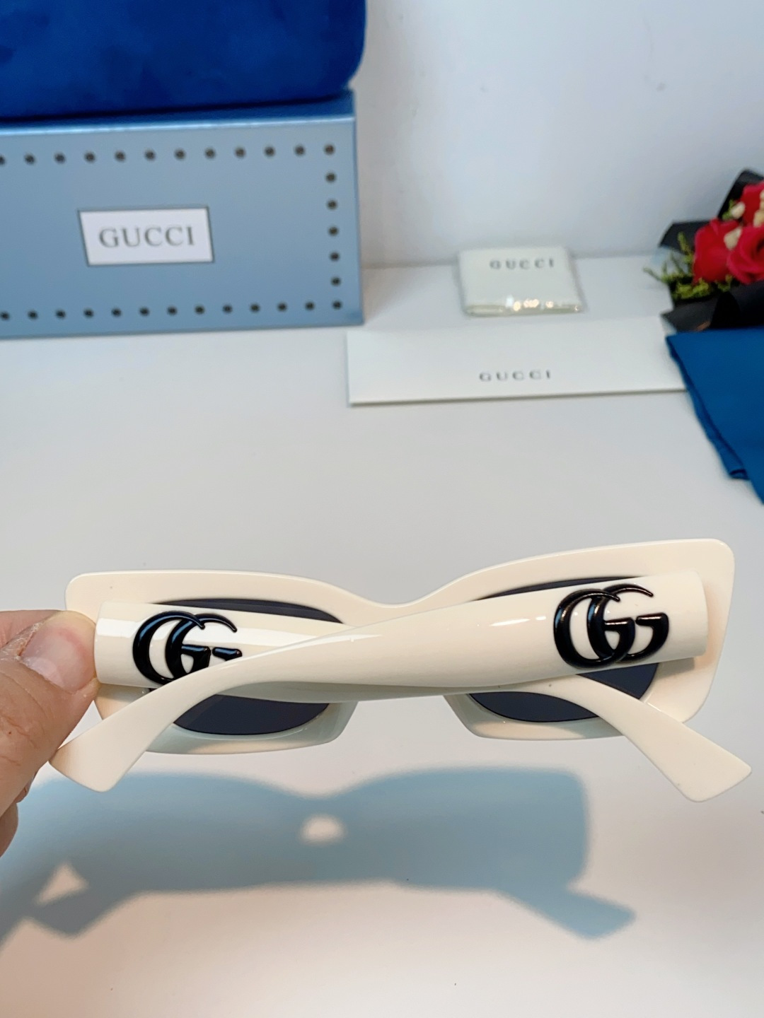 Guc sunglasses