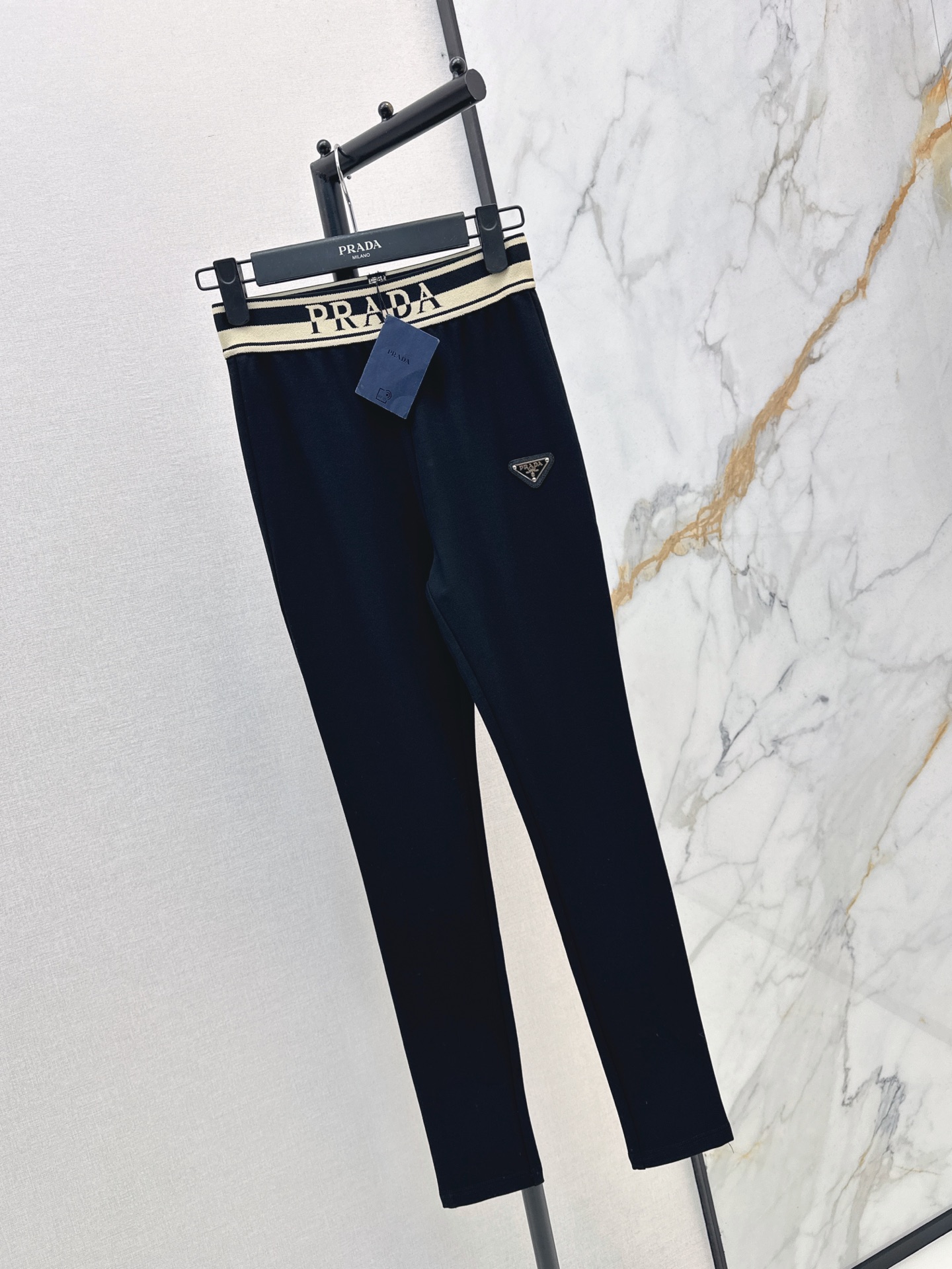 Pra 26fw legging