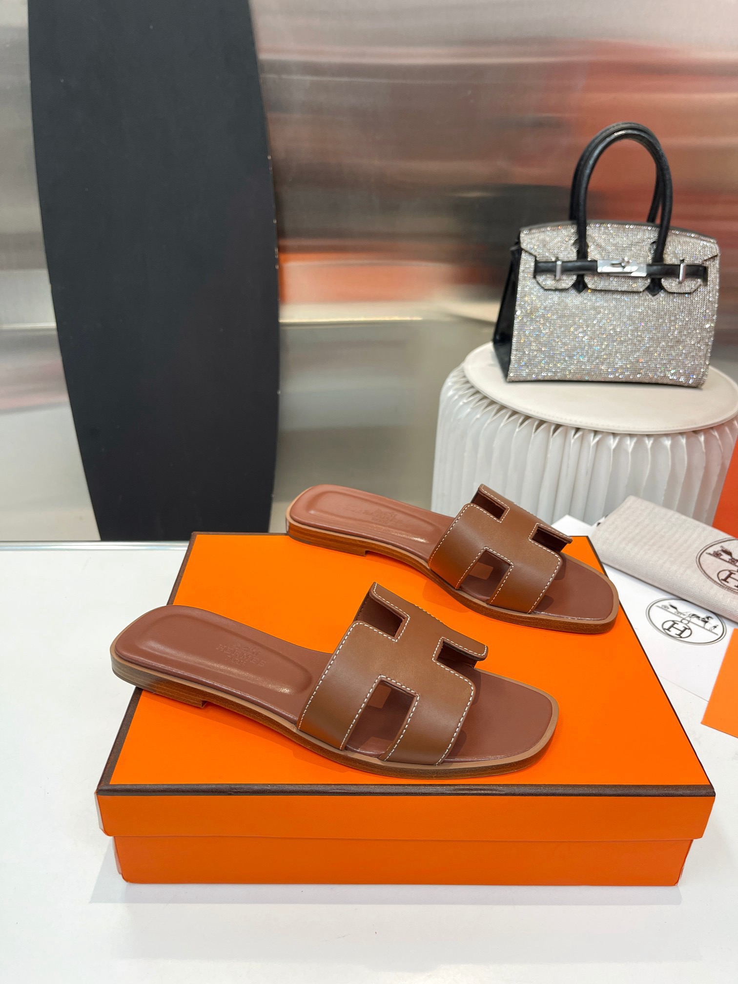 Herm womens slippers