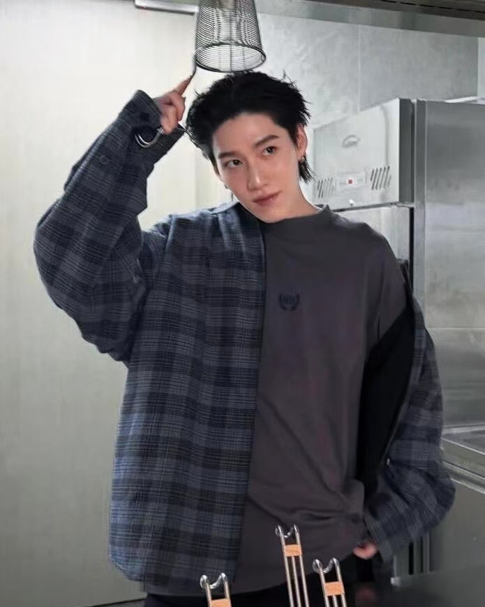 Balen plaid zip-up coat