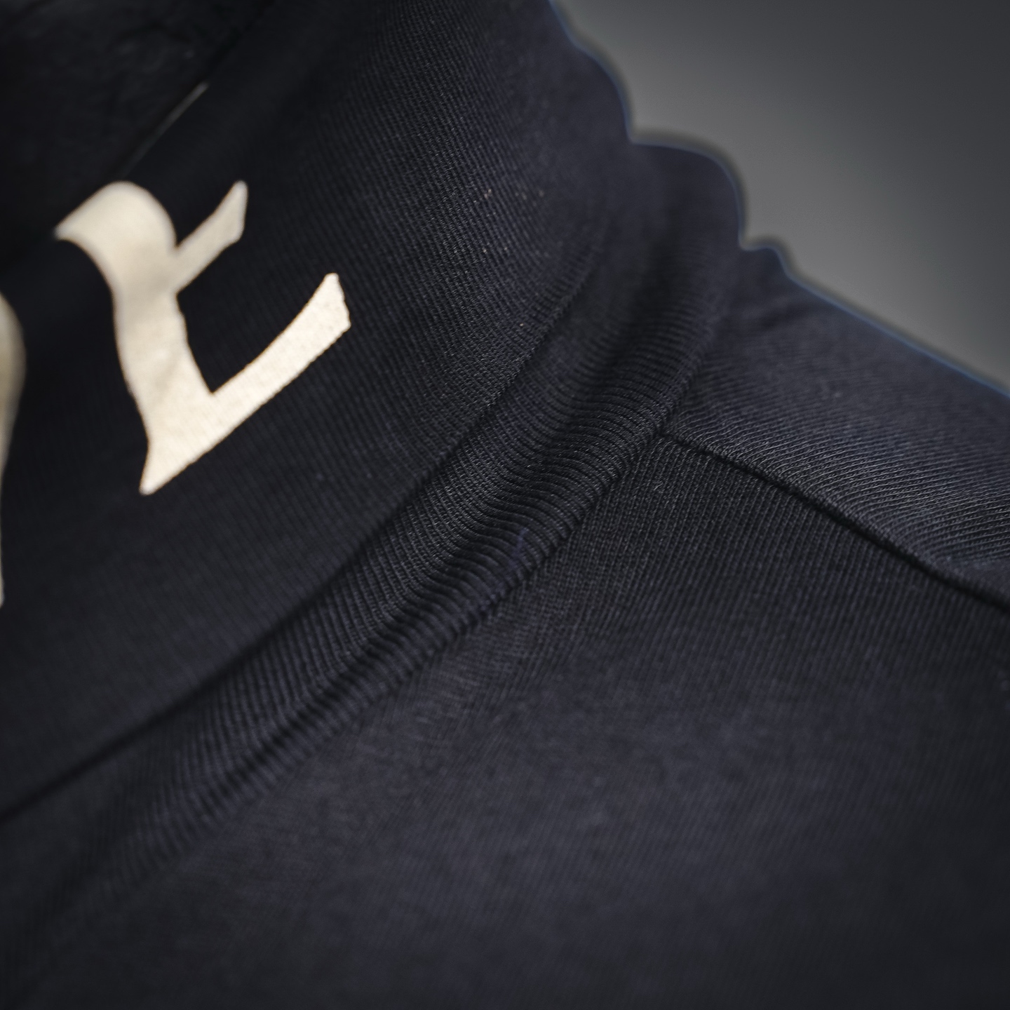 Loe turtleneck base layer