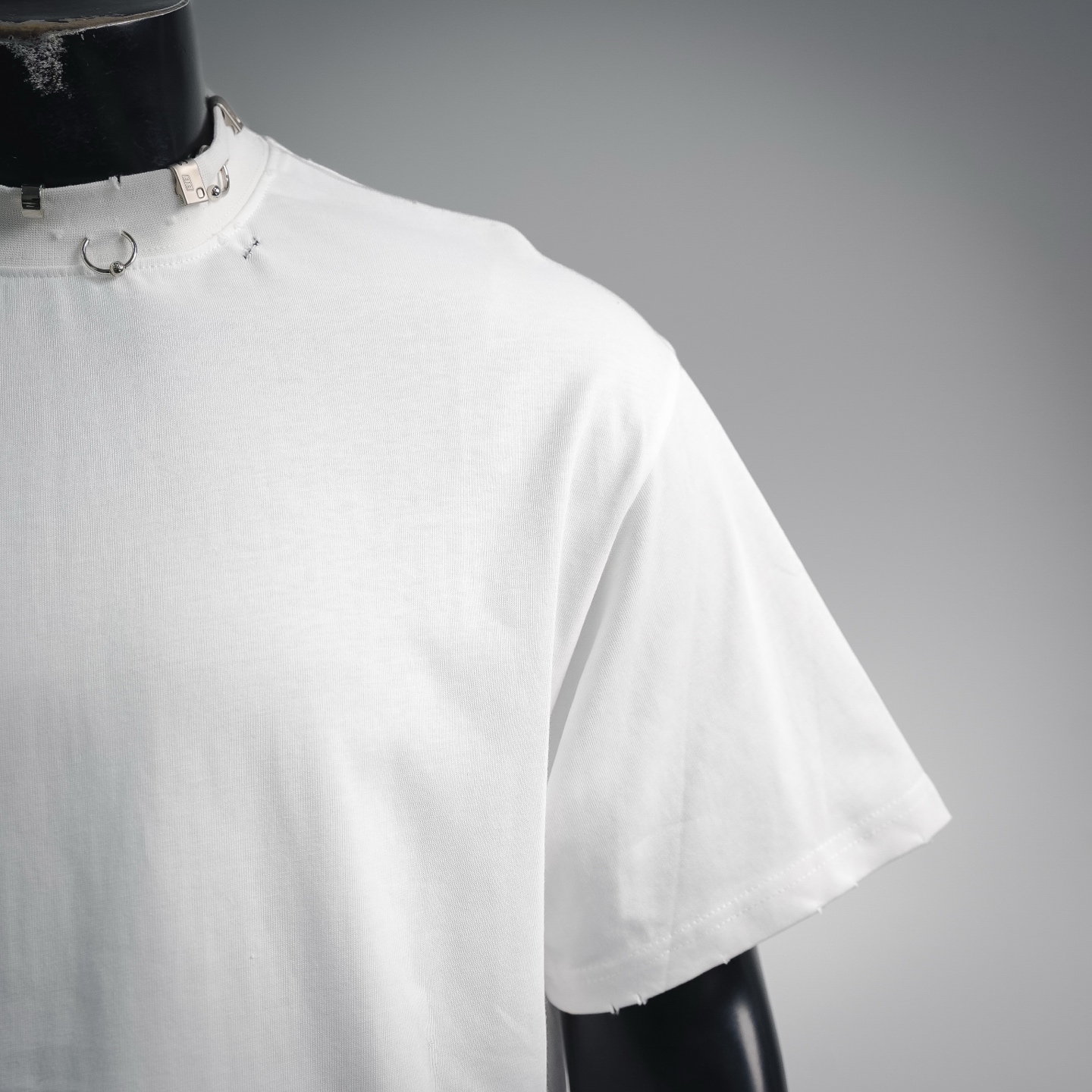 Balen ripped t-shirt